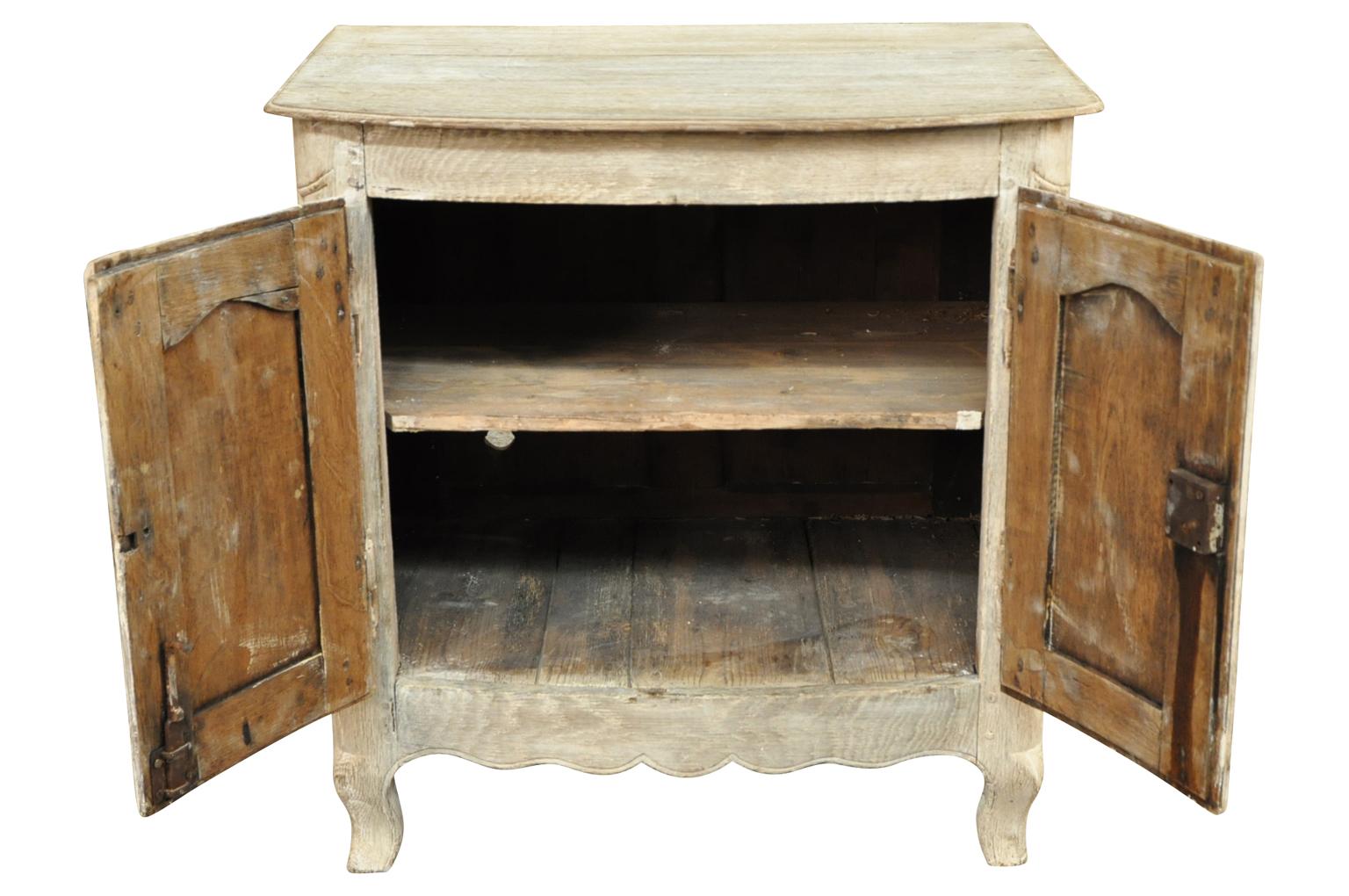 Oak Petit 19th Century Provencal Buffet, Side Cabinet