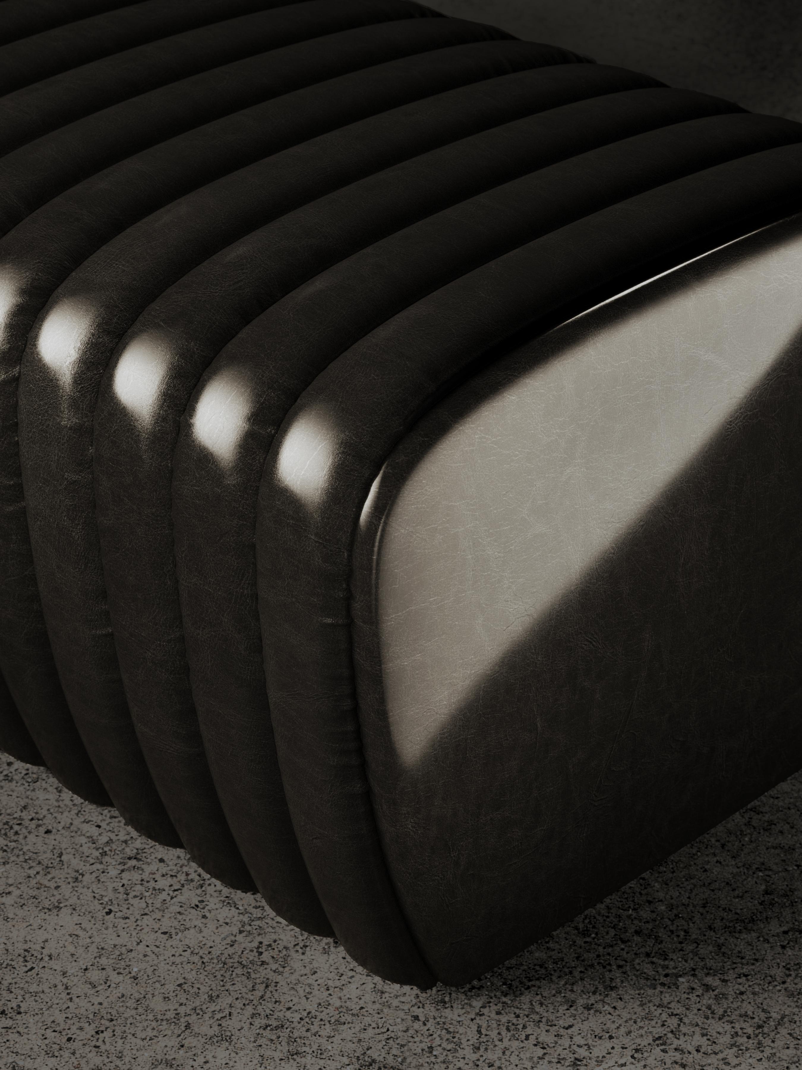 Petit Arret bench in black Shining leather - READY TO SHIP In Excellent Condition For Sale In Milano, IT