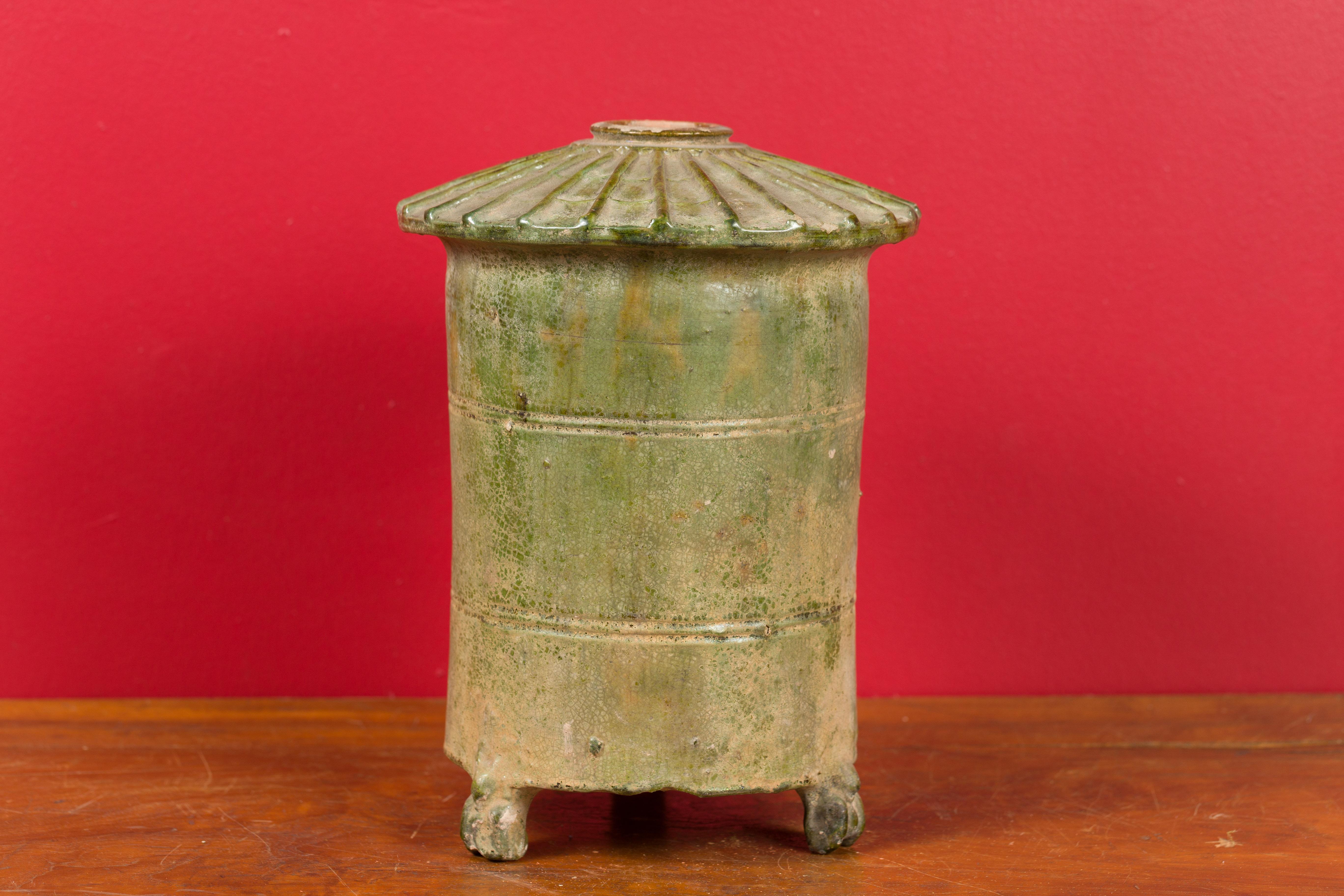 Petit Chinese Ming Dynasty 17th Century Terracotta Granary with Verdigris Patina In Good Condition For Sale In Yonkers, NY