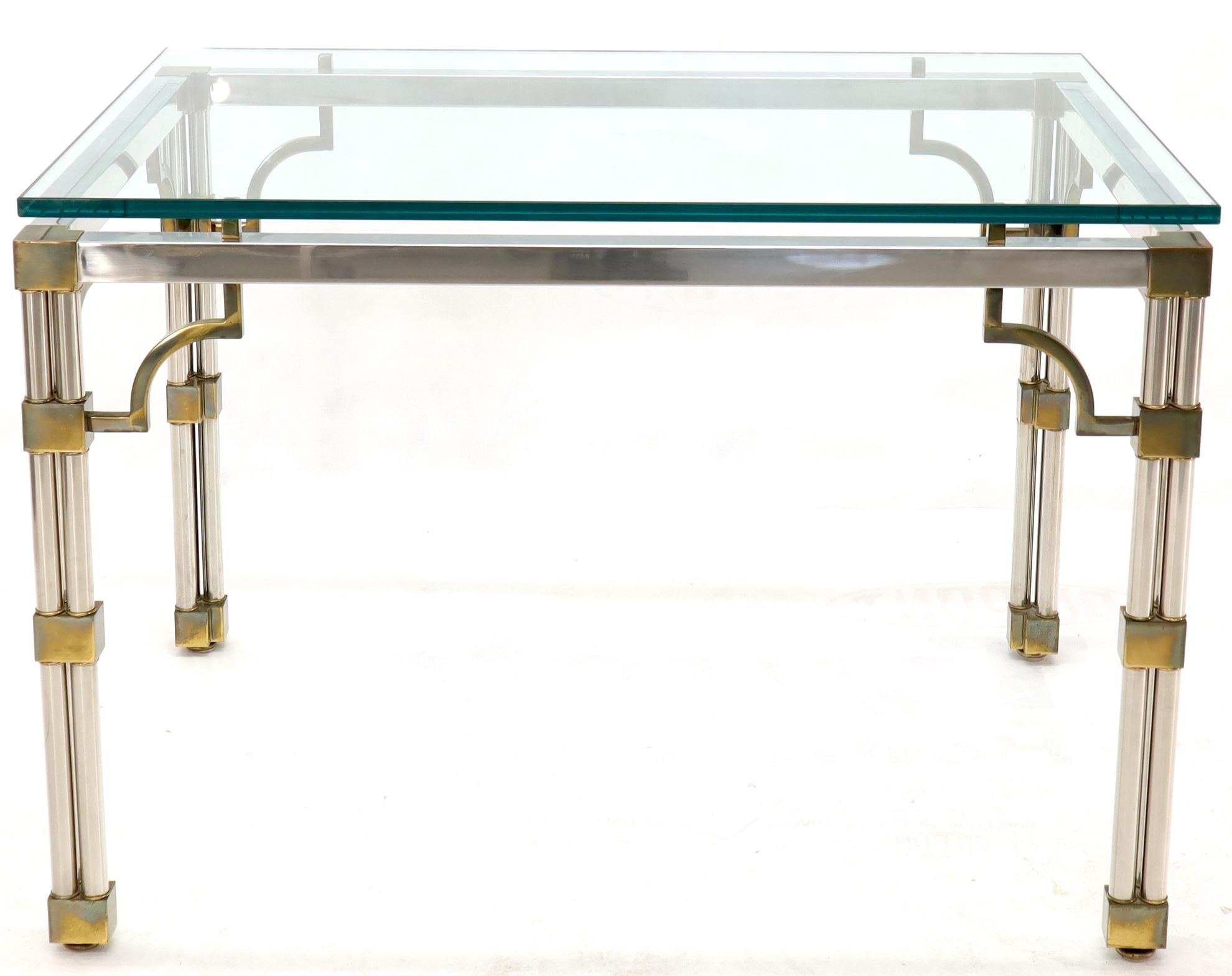 Ess- oder Schreibtisch aus Chrom, Messing und dicker Glasplatte (amerikanisch) im Angebot