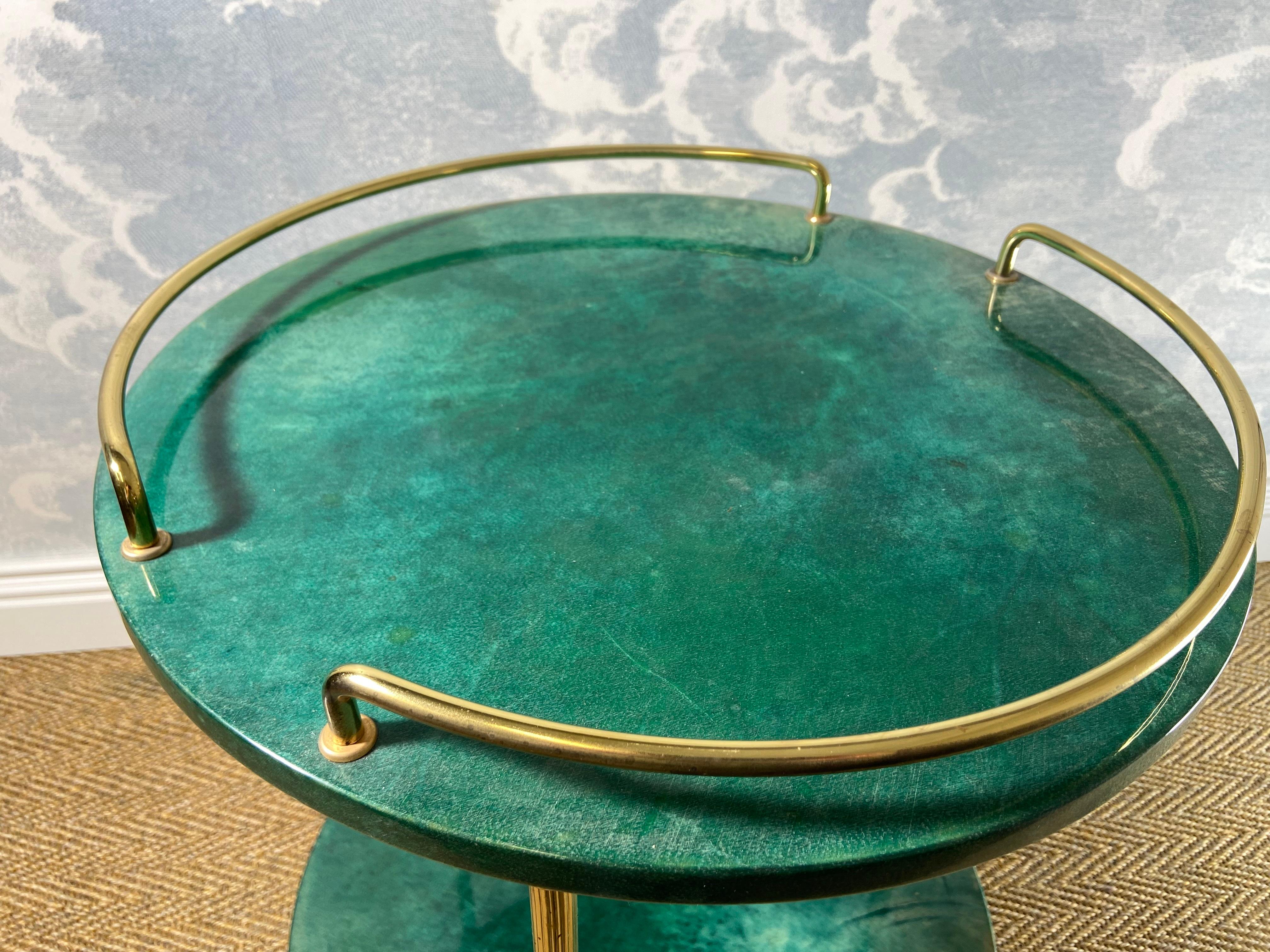 Pequeña mesa auxiliar ALDO TURA verde esmeralda, Italia Años 60 en Bueno estado para la venta en Cork, IE