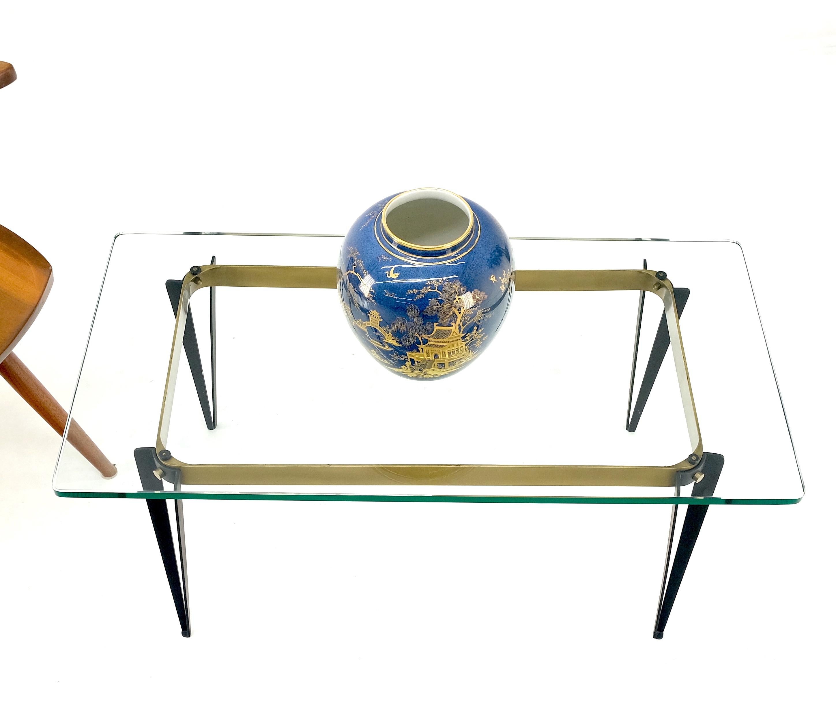 Petit Fontana Arte Mid-Century Modern table basse rectangle en laiton et verre 3/4