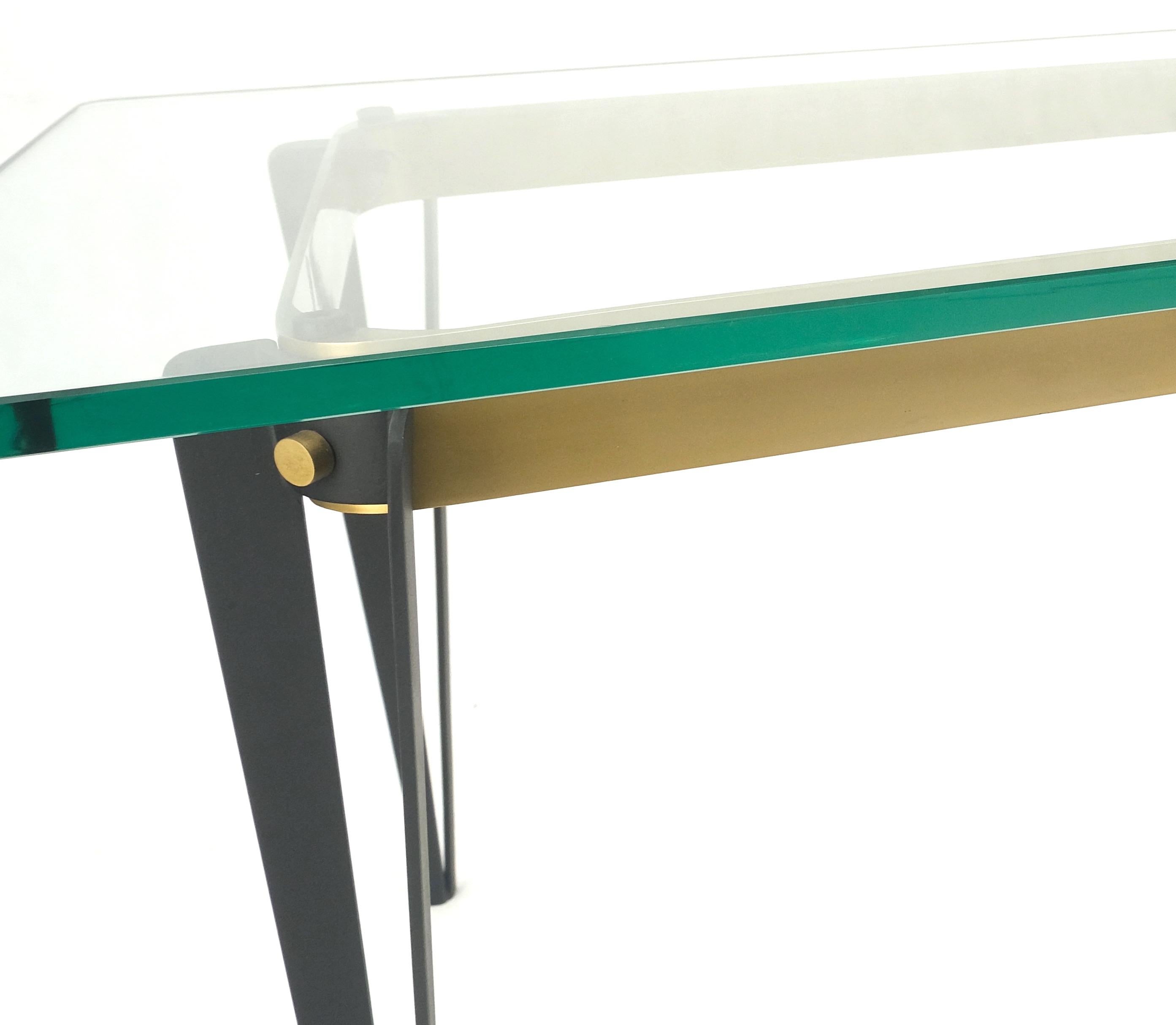 Verre Petite table basse rectangulaire en laiton et verre mi-siècle moderne Mint de Fontana Arte en vente