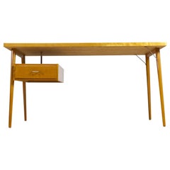 Petit Freestanding Desk in Yellow Birch from Czech 1950s, Mid-Century Modern Petit Freestanding Desk in Yellow Birch from Czech 1950s, Mid-Century Modern