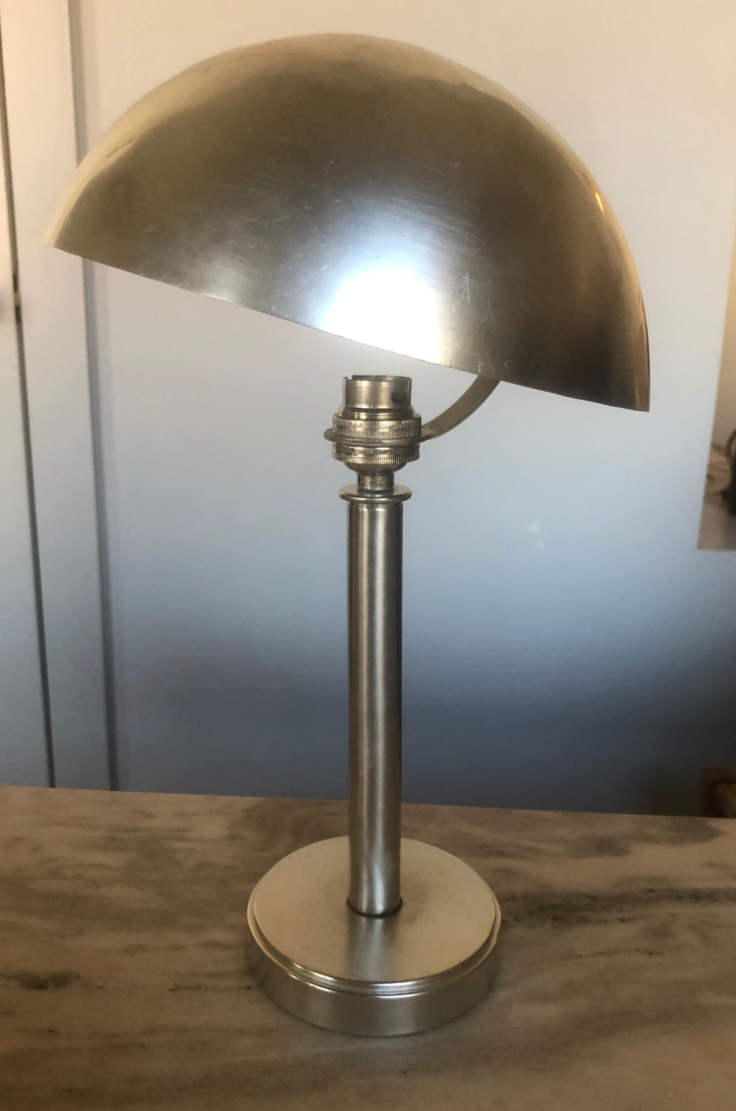 Petit French Art Deco Nickeled Bronze Table Lamp In Good Condition For Sale In Brooklyn, NY