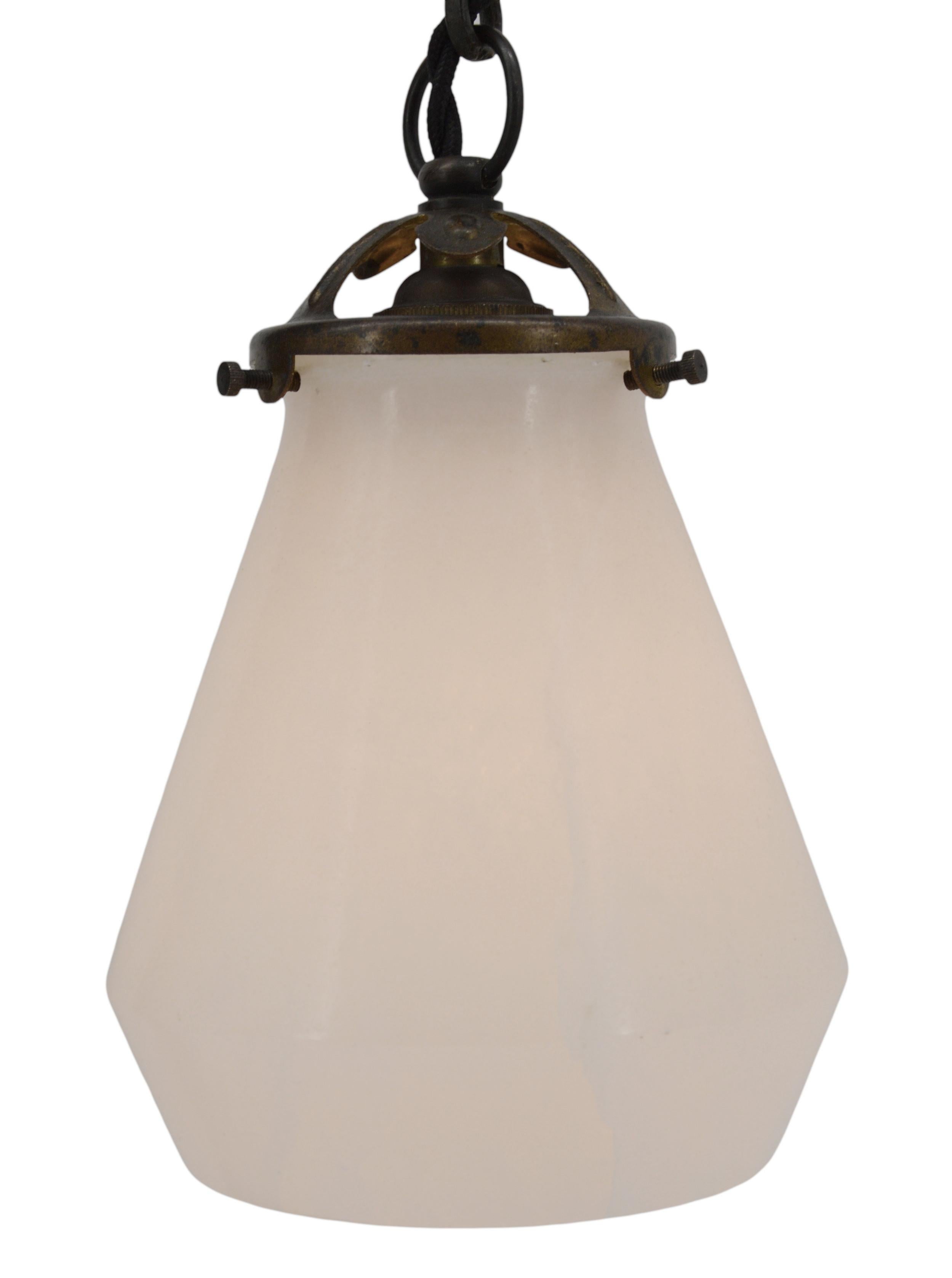 Early 20th Century Petit-Monsigny Art Deco Ibis Sculpture Table Lamp, 1920 For Sale