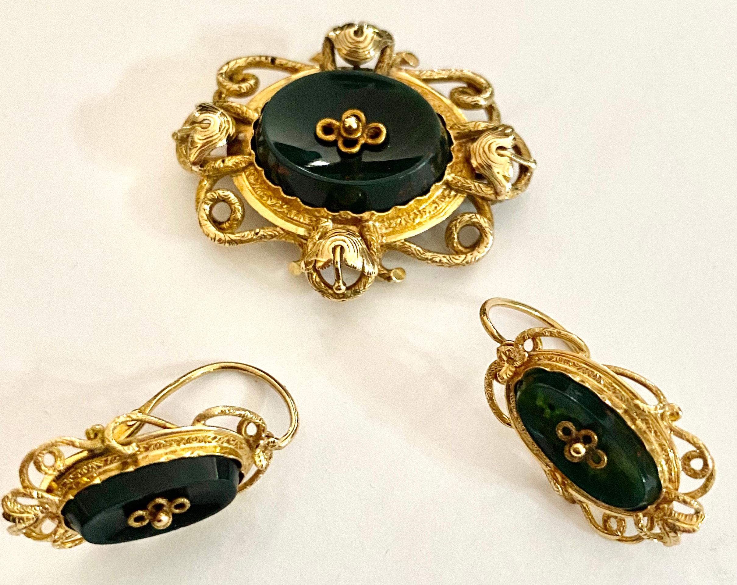 Cabochon Petit Parure, 18 Karat Yellow Gold Boche and Earrings, Brussels  1850 For Sale