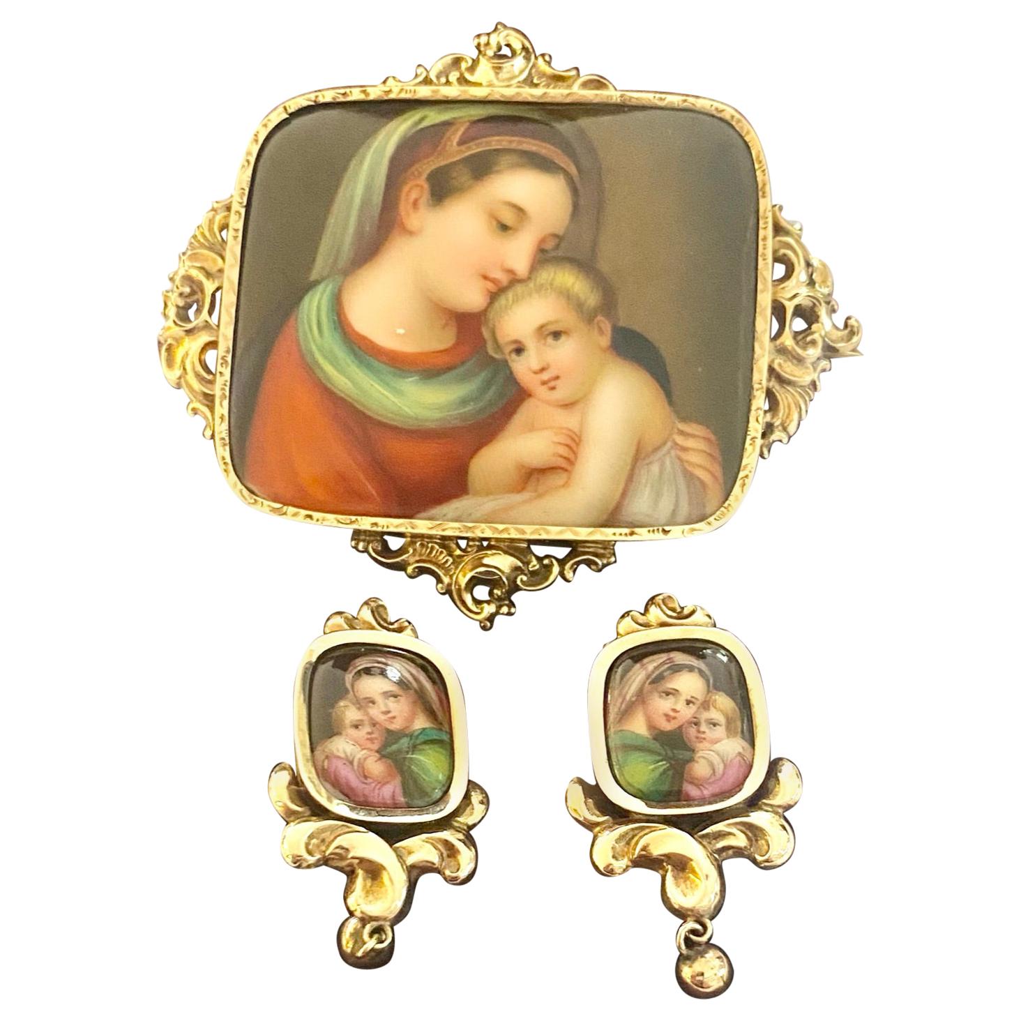 "Petit Parure" Brooch and Earrings in Original Fitted Case, Italy, 1870 For Sale