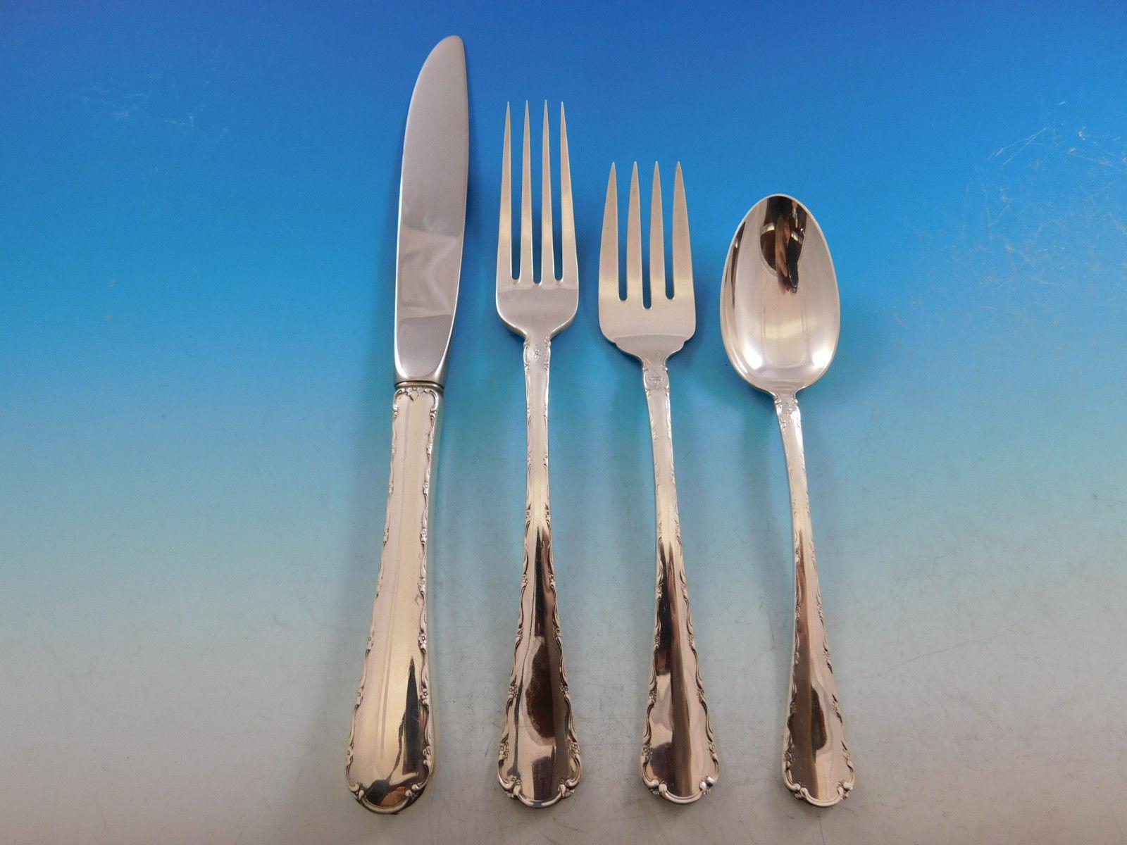 Petit Point by Towle Sterling Silver Flatware Set for 12 Service 104 Pieces In Excellent Condition For Sale In Big Bend, WI