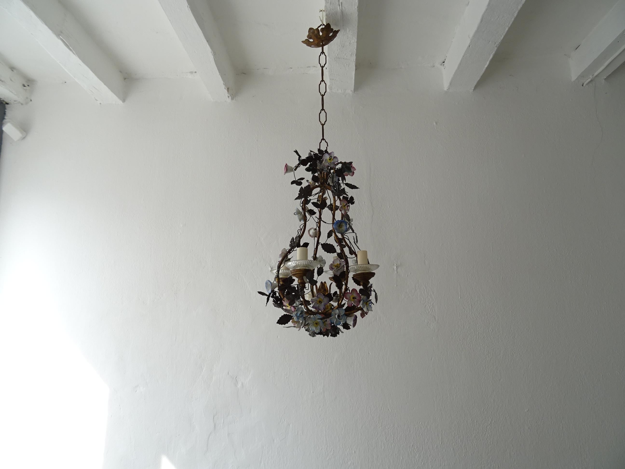 Petit Rare French Tole Gilt Wood Porcelain Flowers Chandelier, circa 1900 For Sale 6