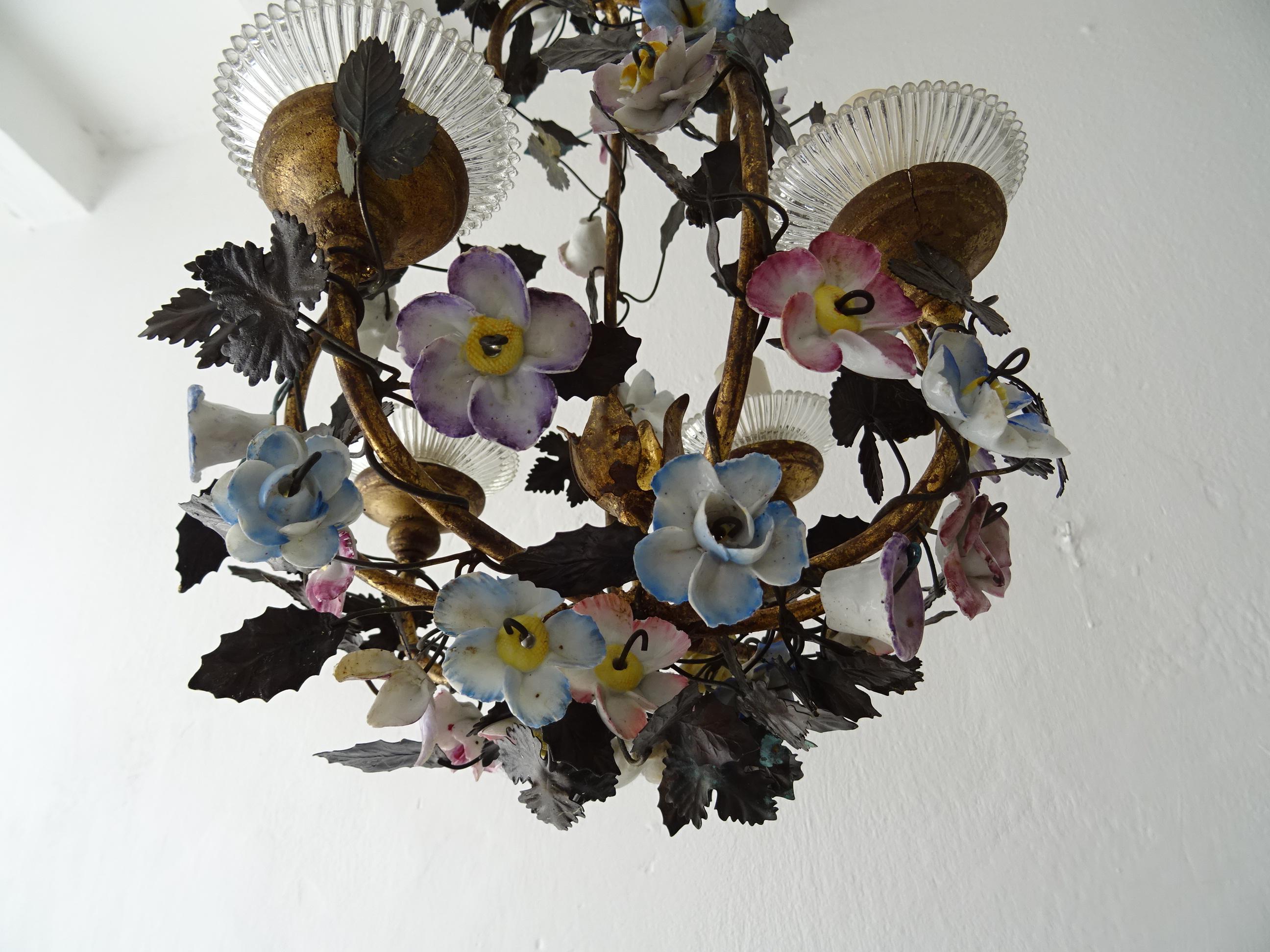 Petit Rare French Tole Gilt Wood Porcelain Flowers Chandelier, circa 1900 For Sale 1