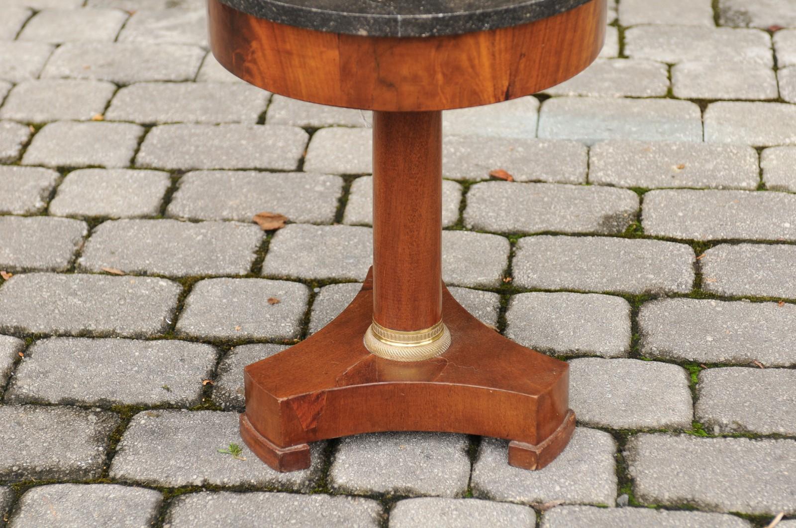 19th Century Petite 1870s French Empire Style Guéridon Table with Marble Top and Pedestal