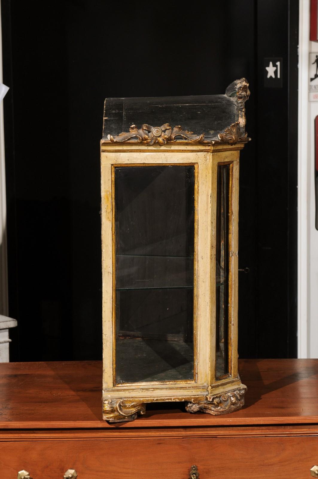 Glass Petite 18th Century Venetian Painted Wood Rococo Vitrine with Carved Crest For Sale