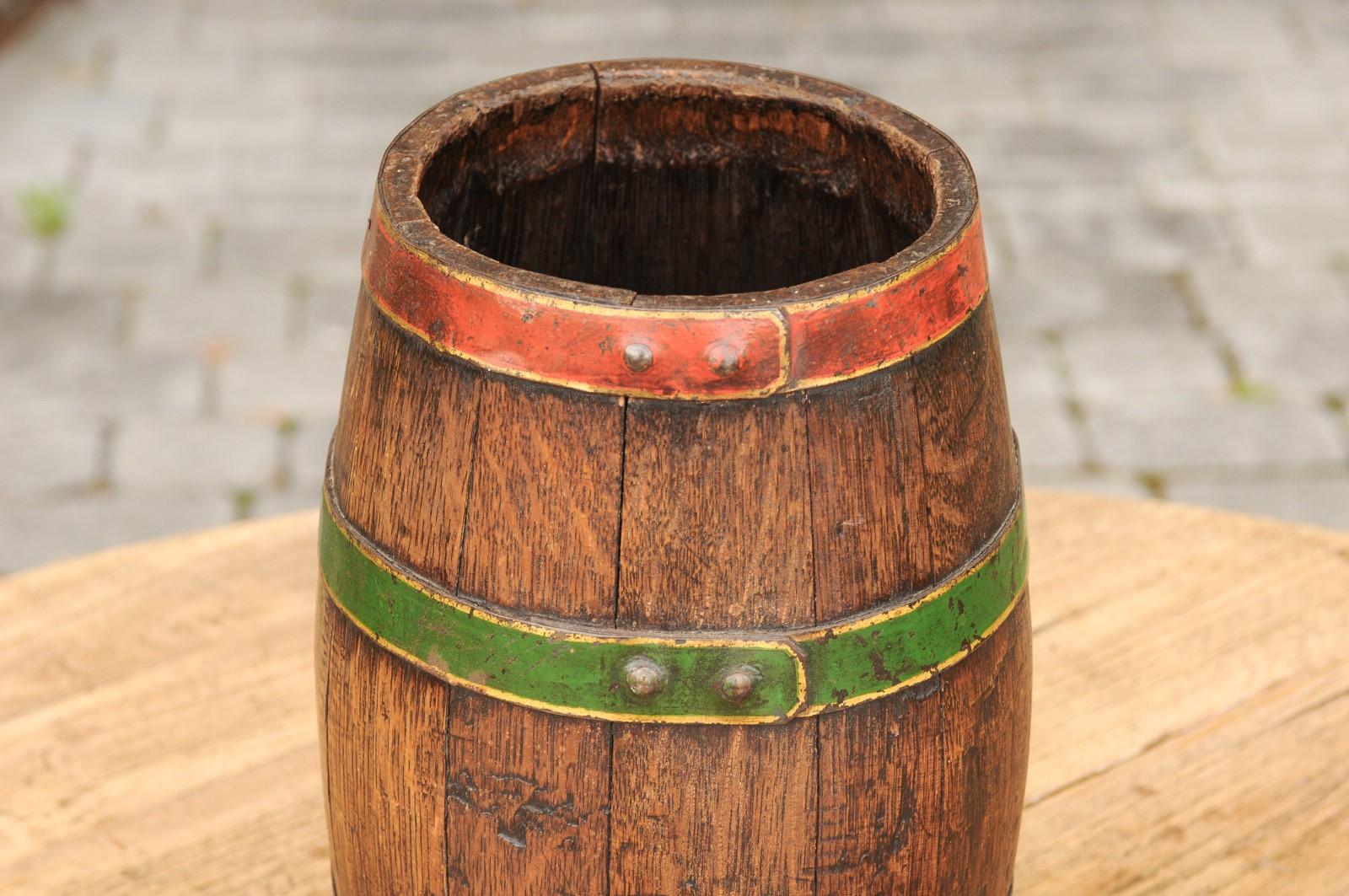 Petite 1900s Rustic English Edwardian Wooden Barrel with Green and Red Accents 3