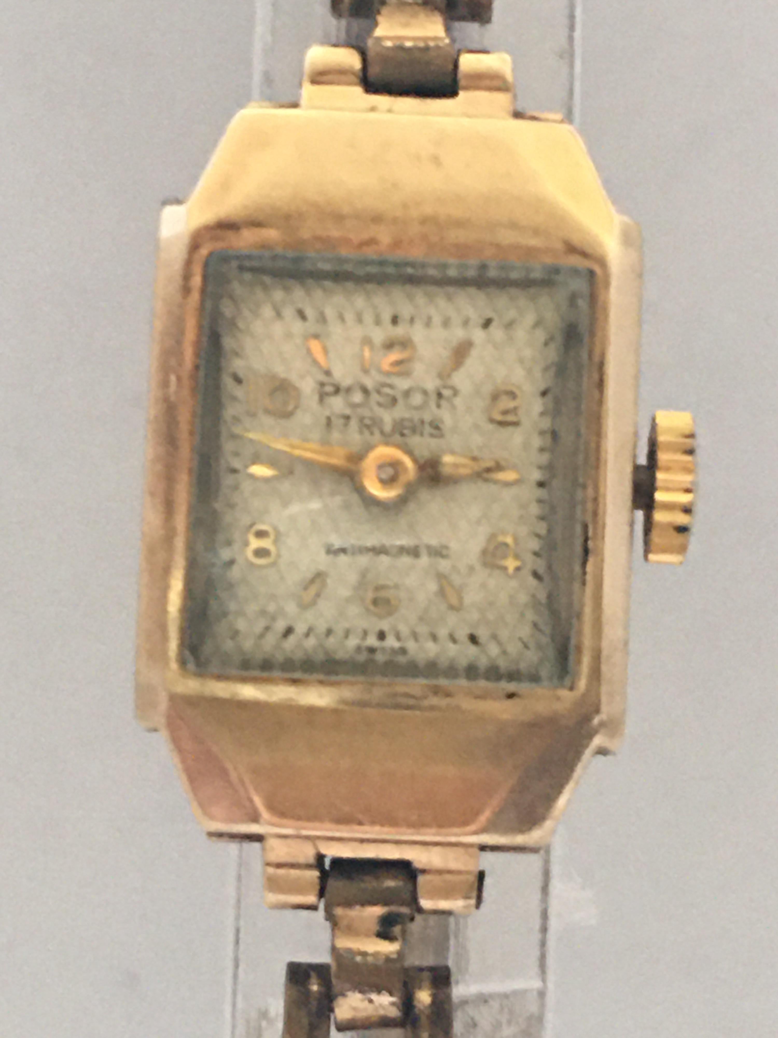 Petite 1940s Vintage 9 Karat Gold Ladies Watch with Gold Filled Strap For Sale 7