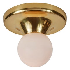 Pequeña lámpara de techo «Light Ball» de Achille Castiglioni y Pier Giacomo Castiglioni, de los años 60, fabricada en latón