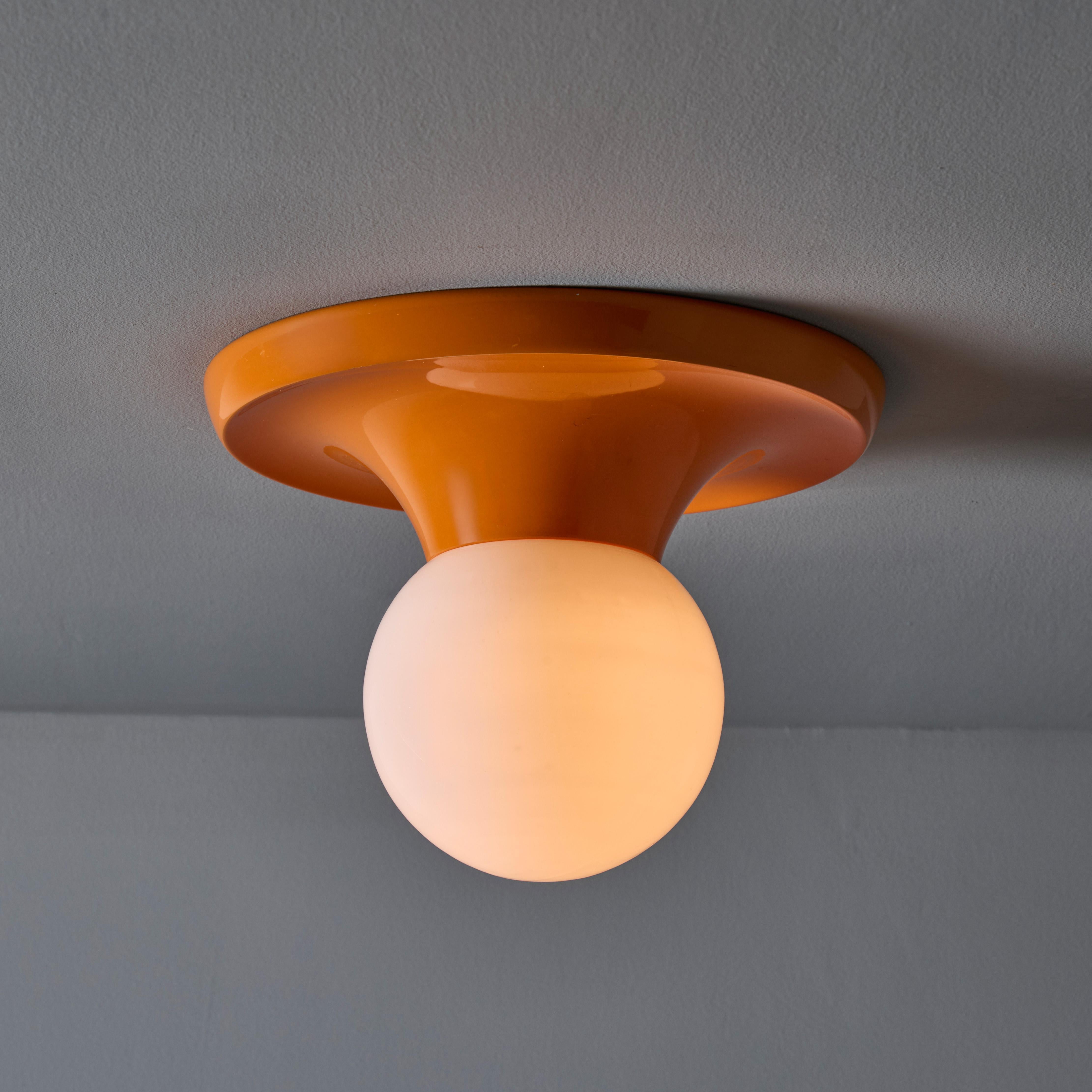 Pequeña lámpara de pared/techo Castiglioni 