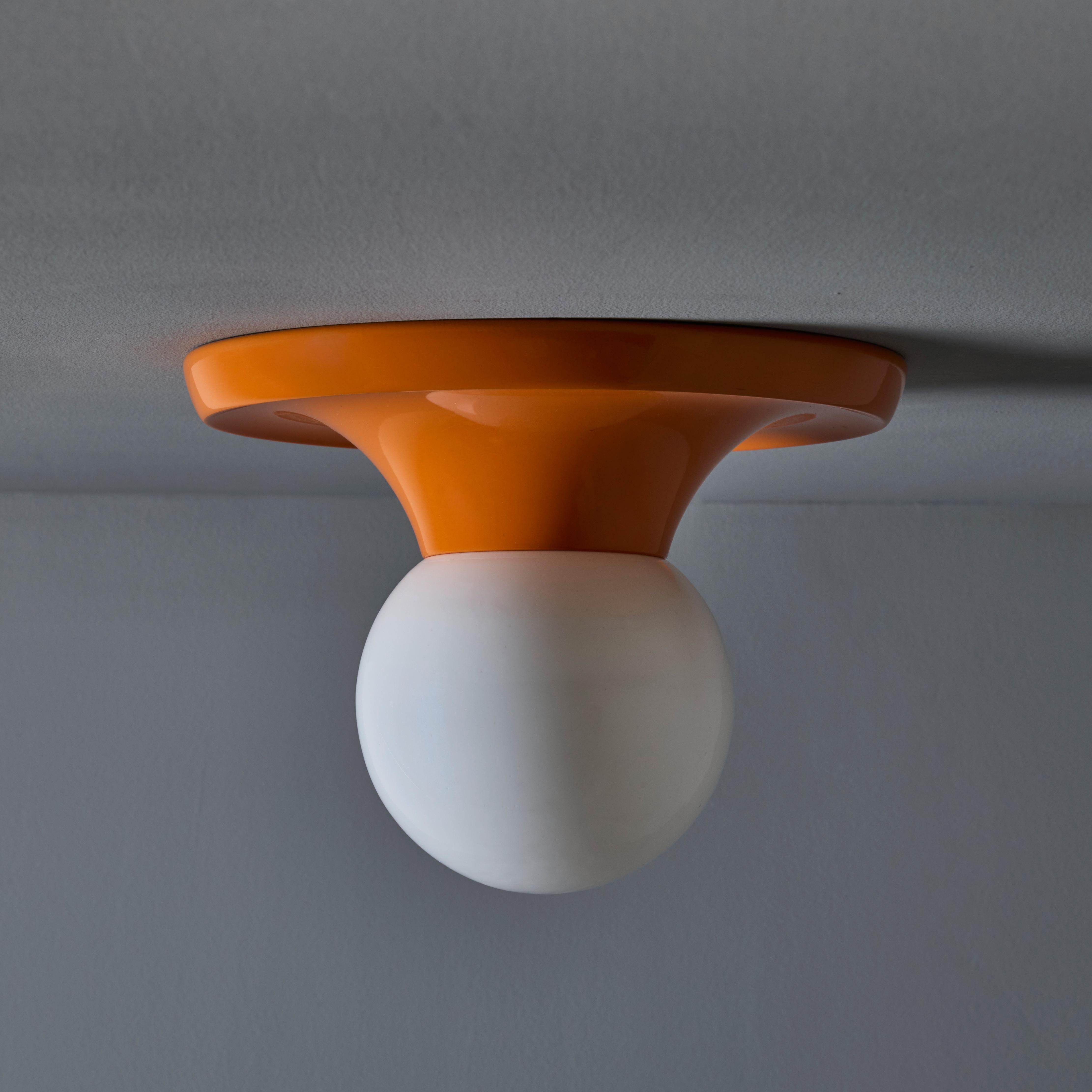 Pequeña lámpara de pared/techo Castiglioni 