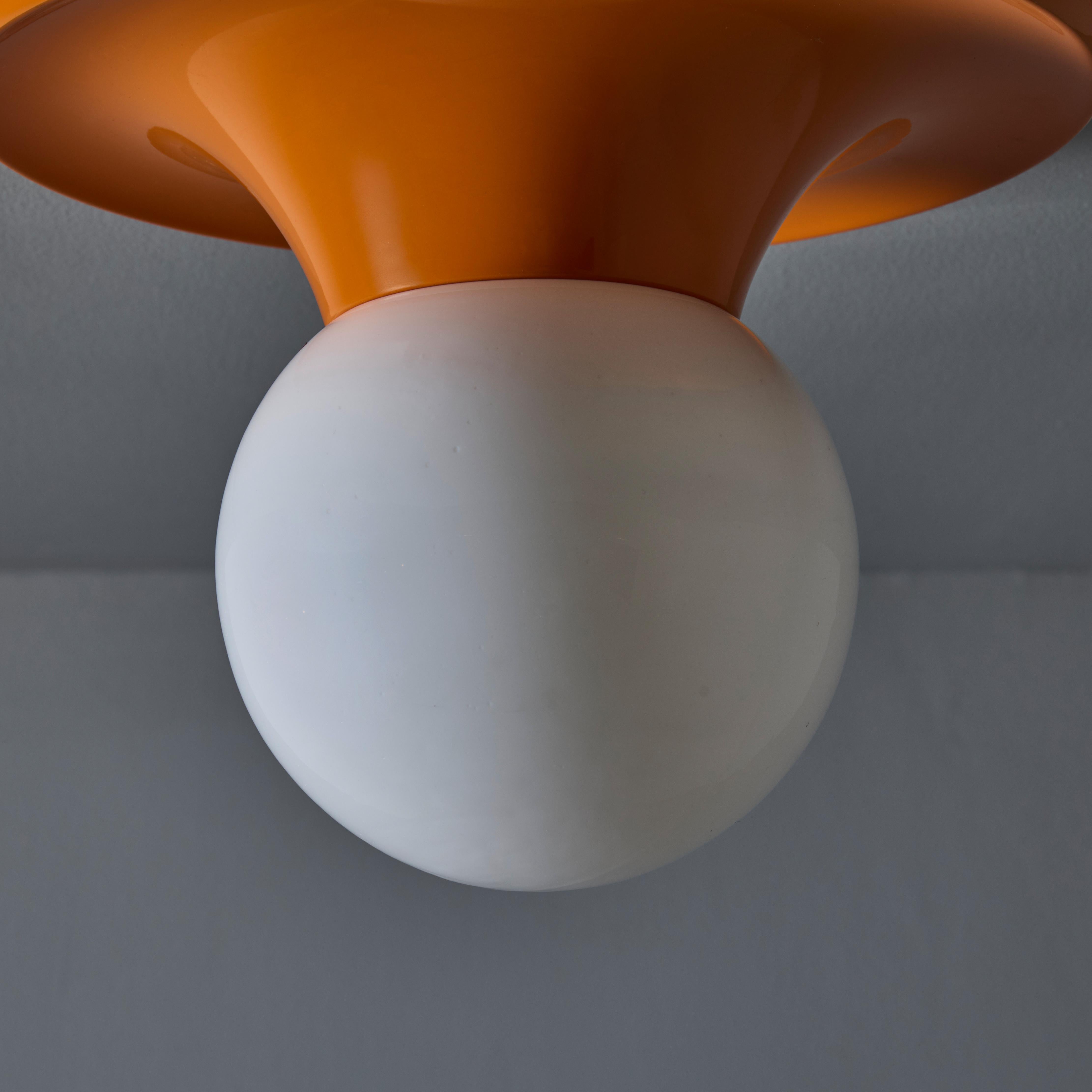 Pequeña lámpara de pared/techo Castiglioni 
