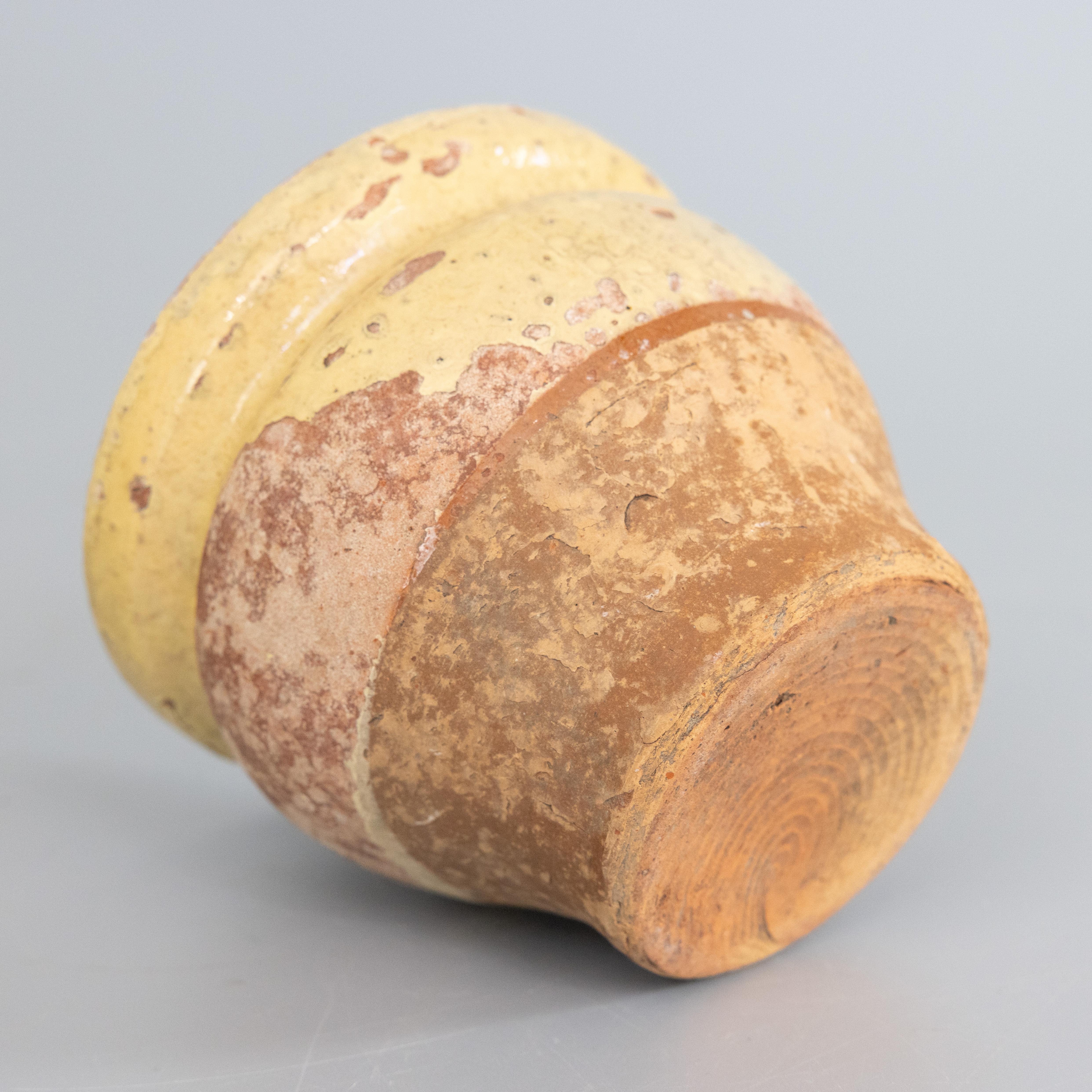 Terracotta Petite 19th Century French Yellow Glazed Confit Pot For Sale