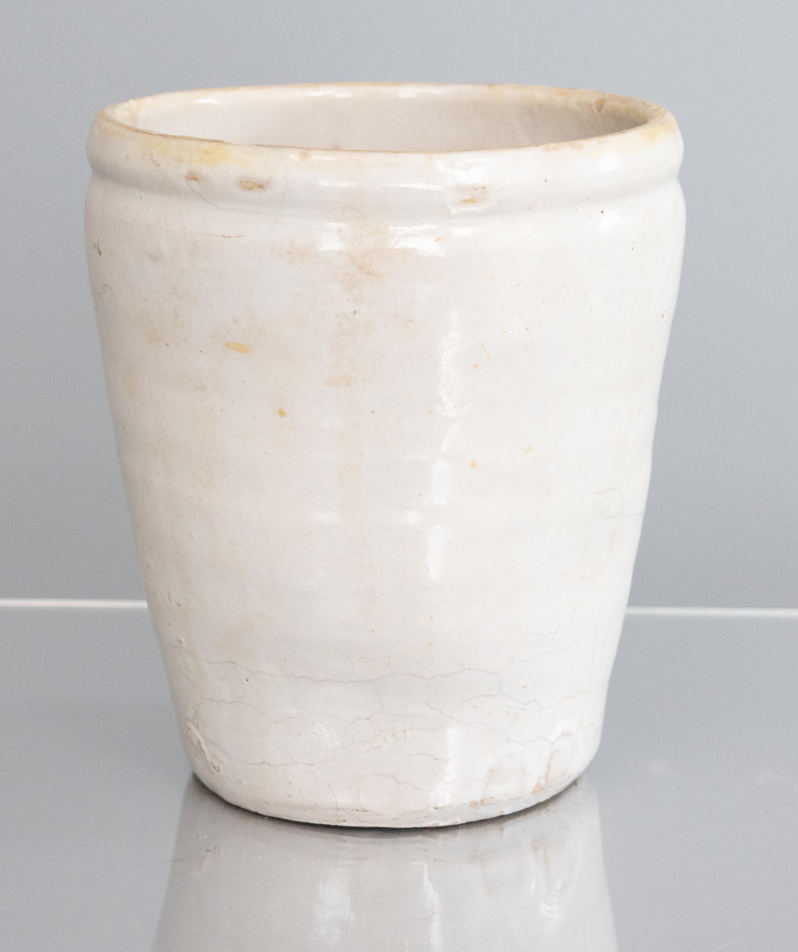 italien Petit pot émaillé gris du 19ème siècle de Naples en vente