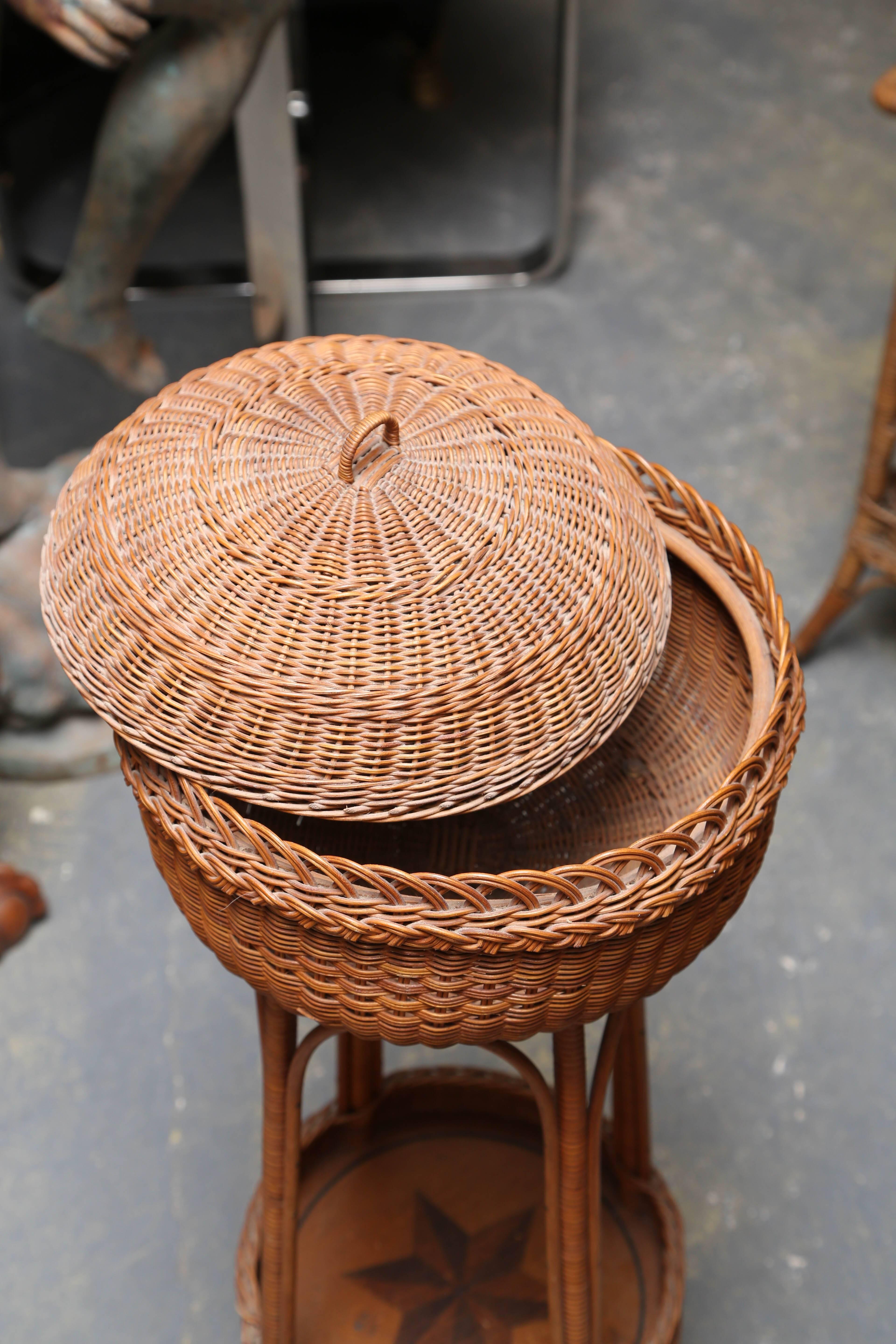 Petite 19th Century Wicker Work Stand In Good Condition In West Palm Beach, FL