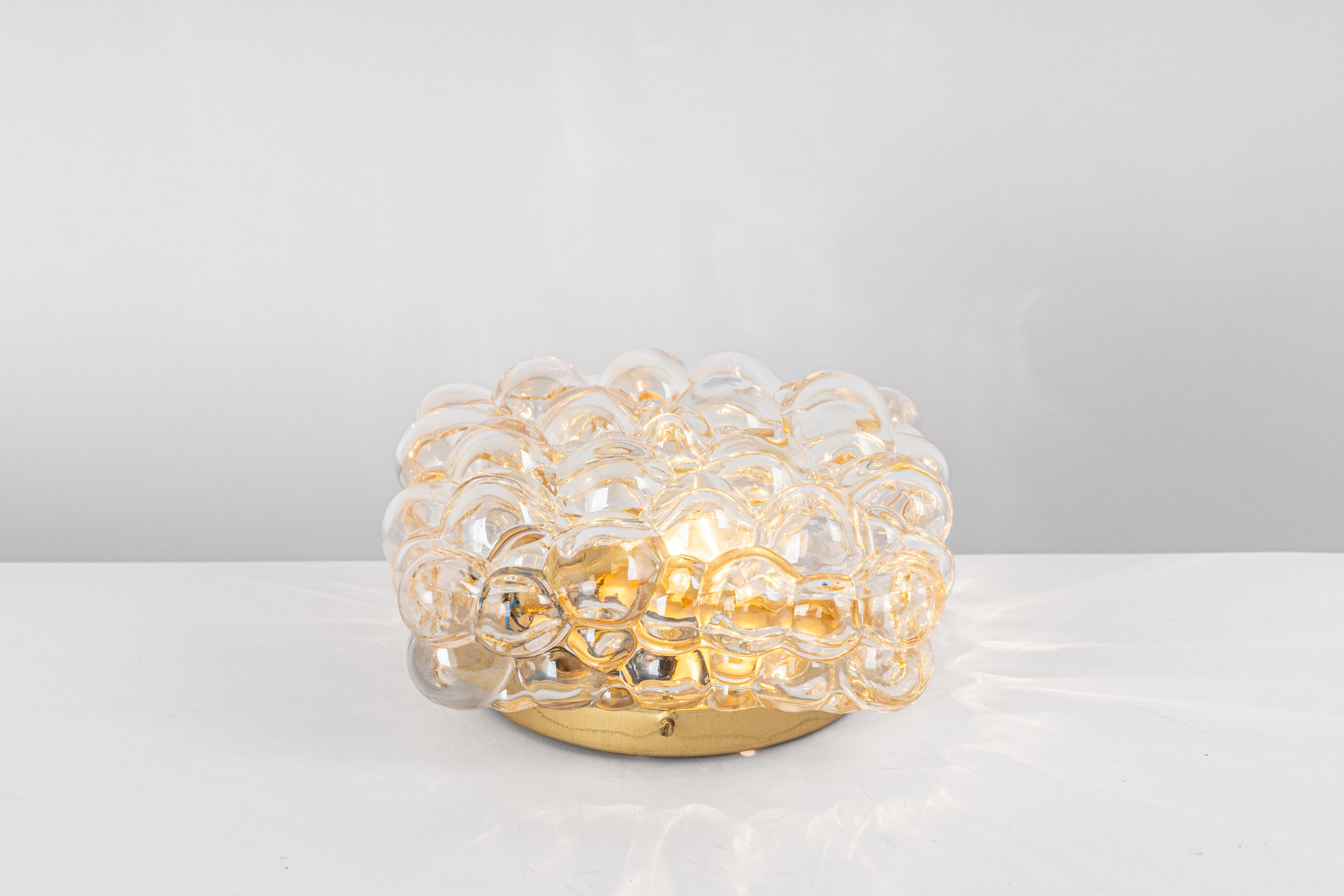 1 of 4 Petite Amber Bubble Glass Sconce by Helena Tynell, Limburg, Germany In Good Condition For Sale In Aachen, NRW