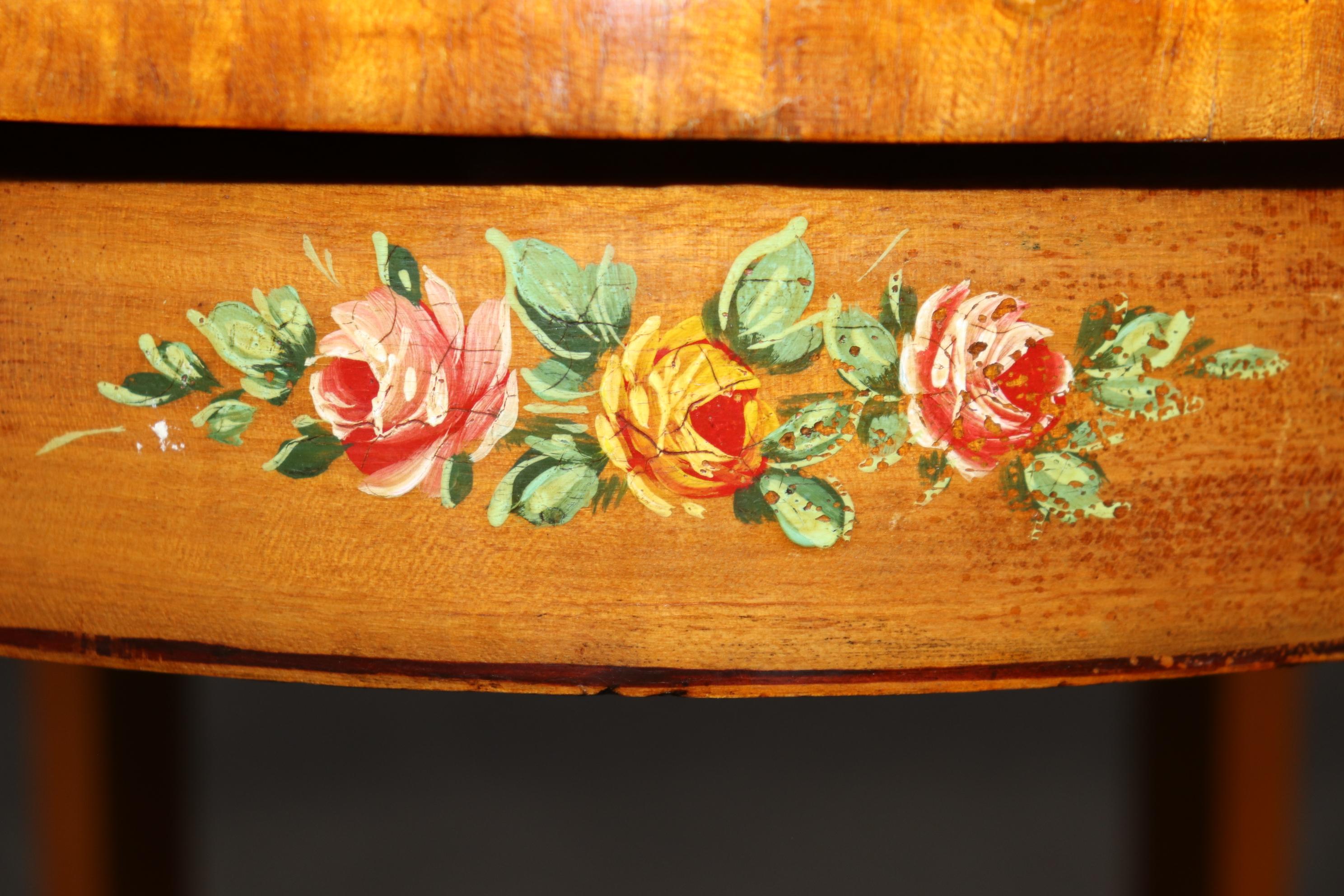 Bois Petite table d'appoint anglaise de style Adams du 19ème siècle par Gillow & Co en vente