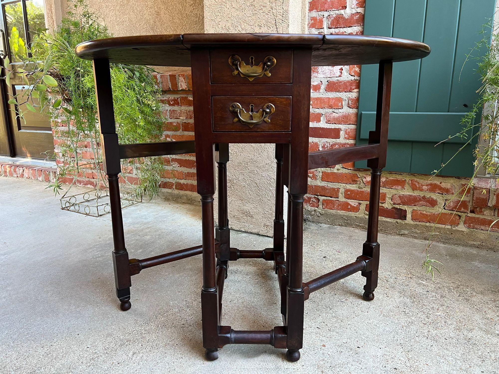 Petite Antique English Drop Leaf Side Sofa Table Mahogany Georgian Gateleg c1800 in vendita 3