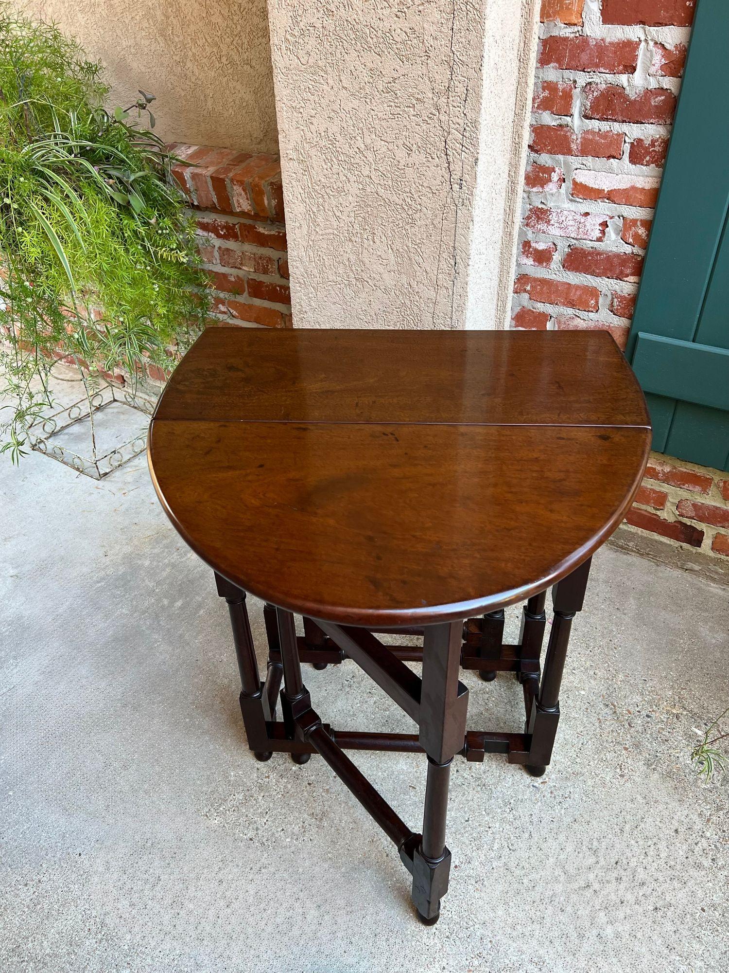 Petite Antique English Drop Leaf Side Sofa Table Mahogany Georgian Gateleg c1800 in vendita 8