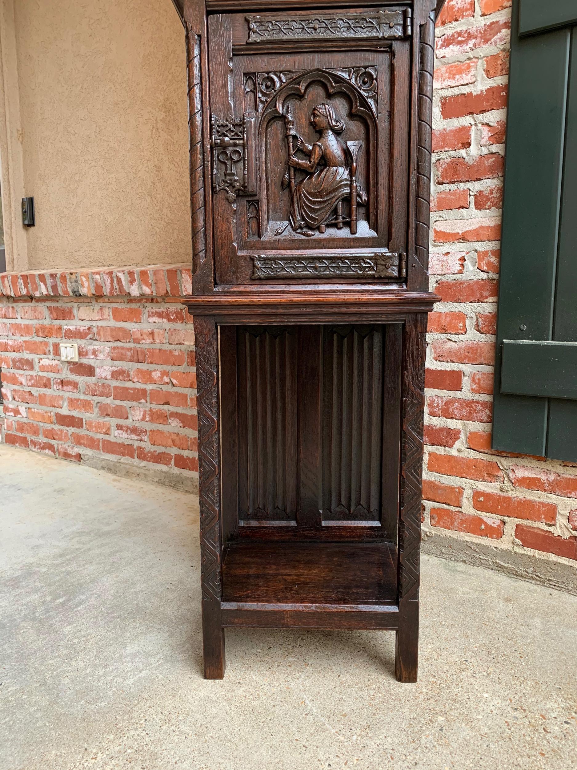 Petite Antique French Carved Oak Gothic Vestment Cabinet Display Bookcase 19th C For Sale 10