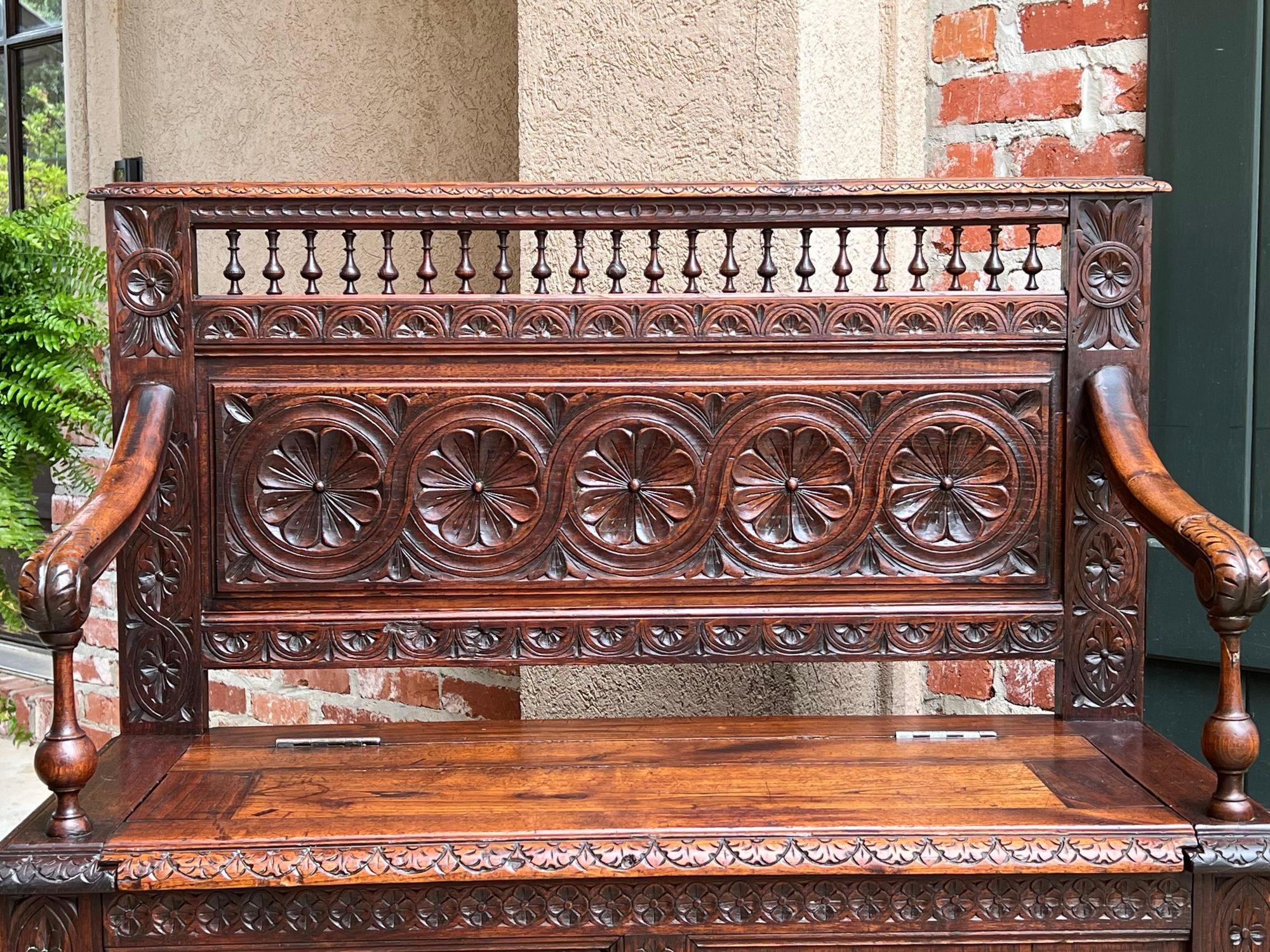 Petite Antique French Carved Oak Hall Bench Breton Brittany Pew Chest Trunk In Good Condition In Shreveport, LA