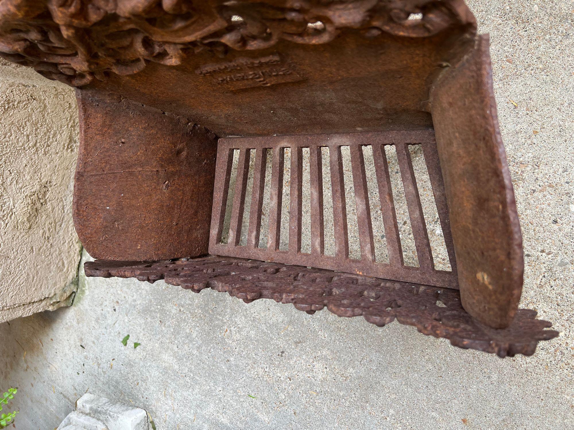 Petite Antique French Cast Iron Planter Jardinière Basket Grate Corneau c1880 For Sale 14