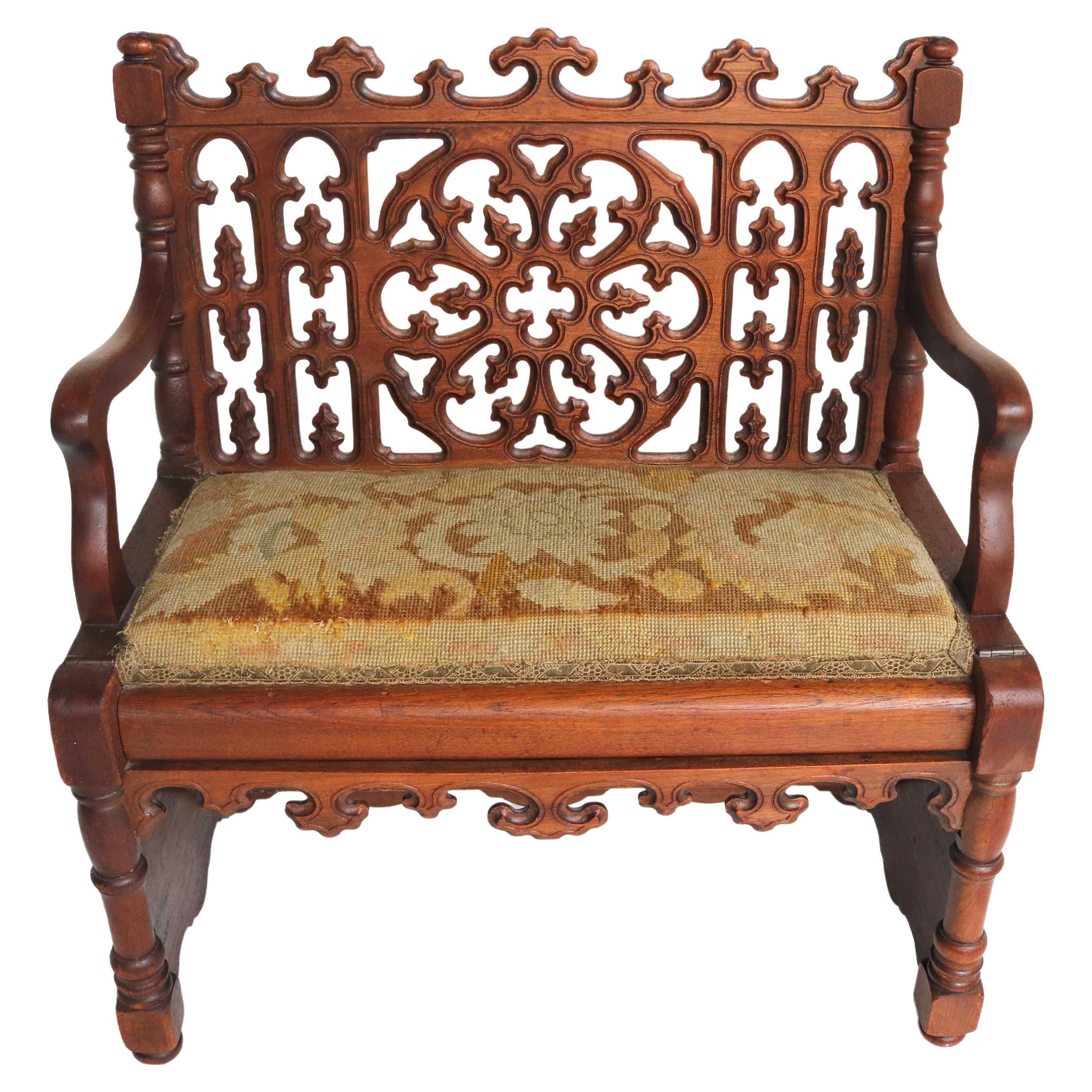 Petite Antique French Gothic Revival Wood Hall Bench Child Settle Library Steps For Sale