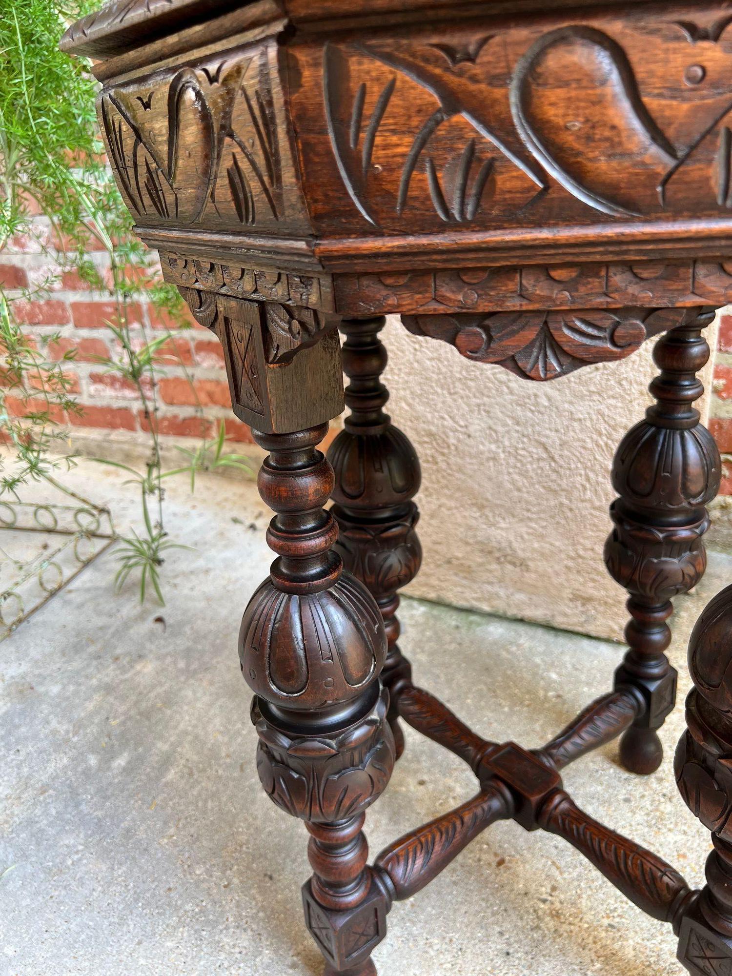 PETITE Antique French Octagon Center Side TABLE Renaissance Carved Oak c1890 in vendita 10