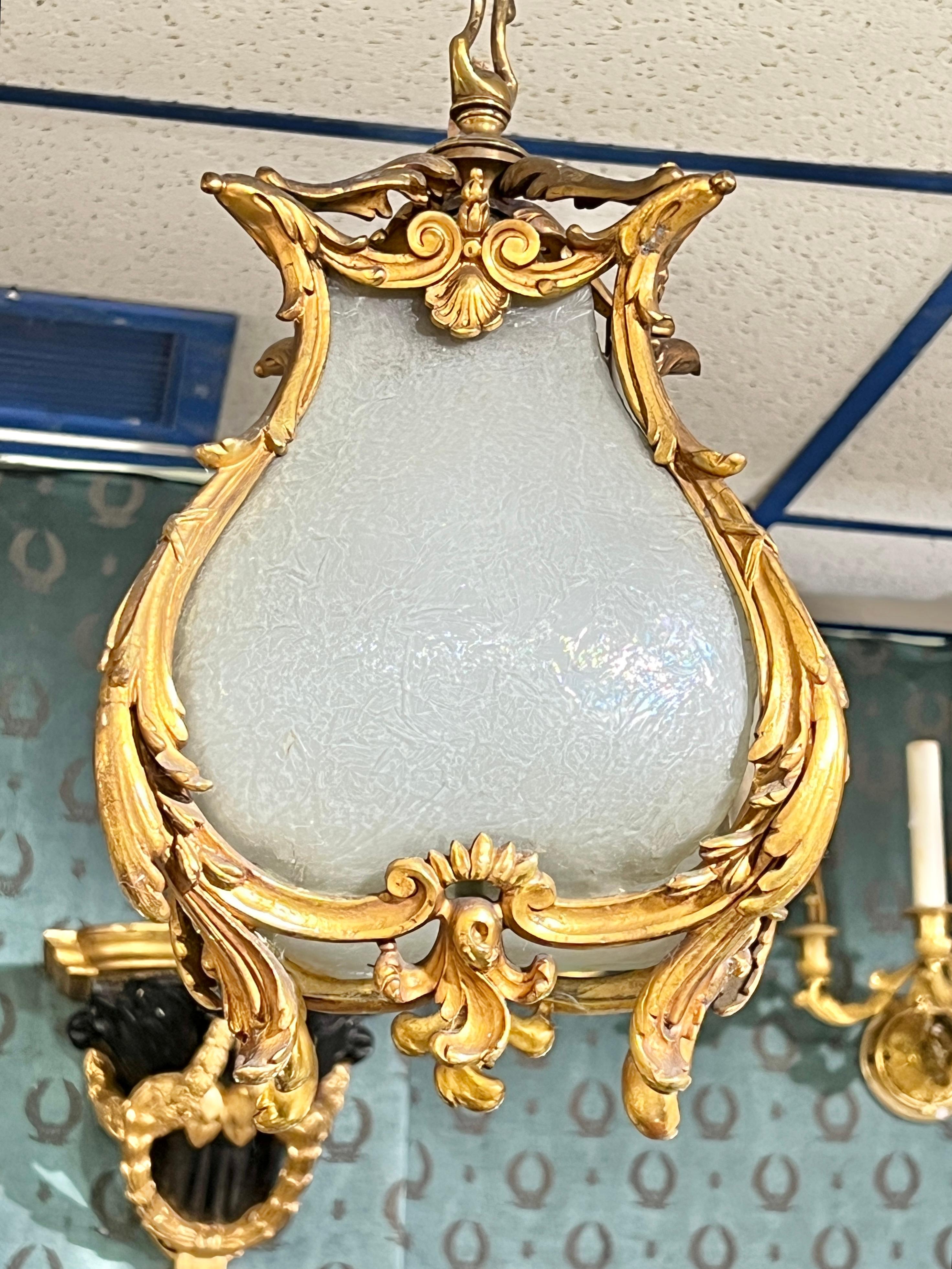 Petite Antique Gilt Bronze Lantern with Frosted Glass Francés en venta