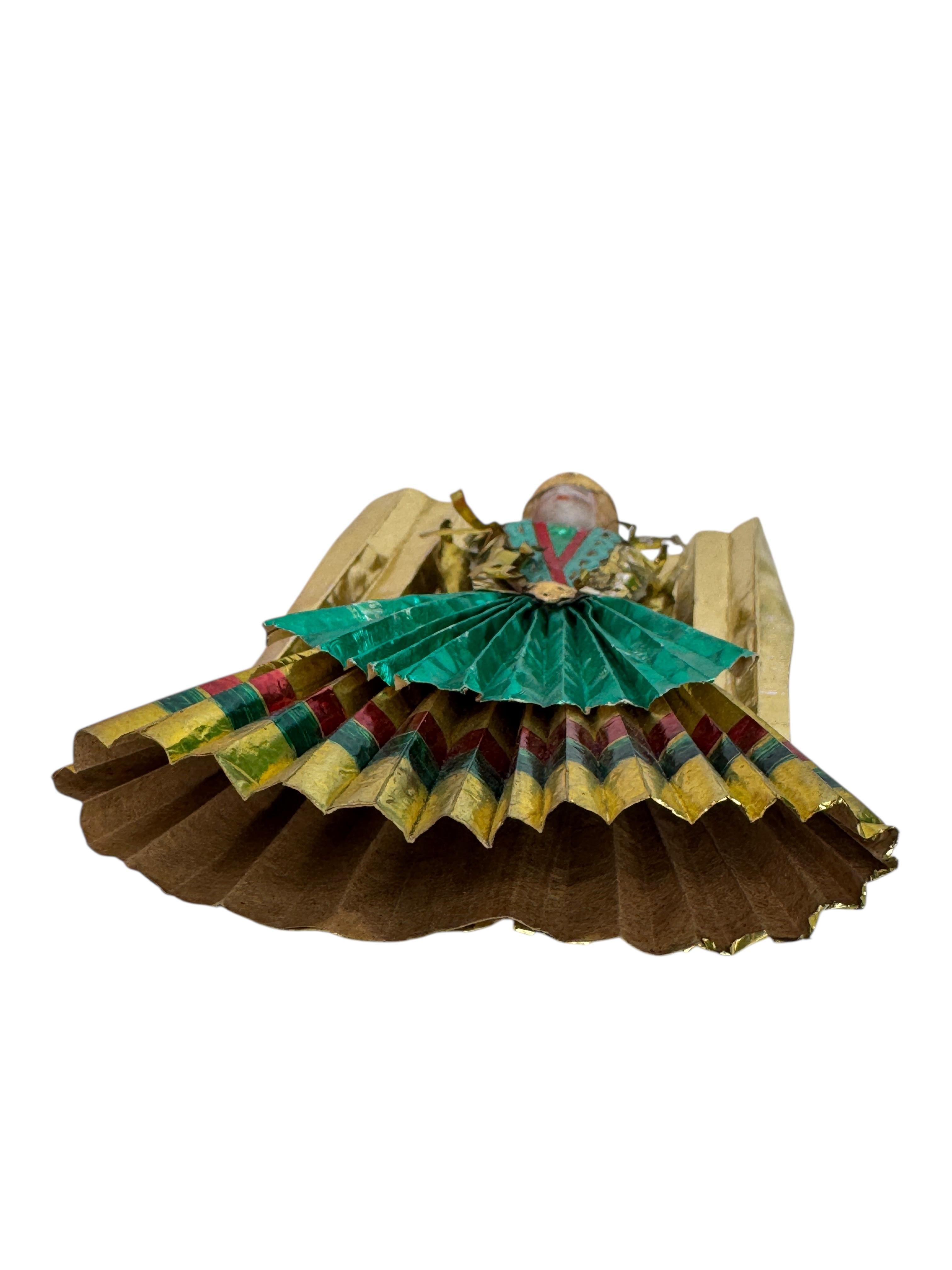 Allemand Petit arbre de Noël ancien Nuremberg en feuille d'or avec ange doré, années 1900