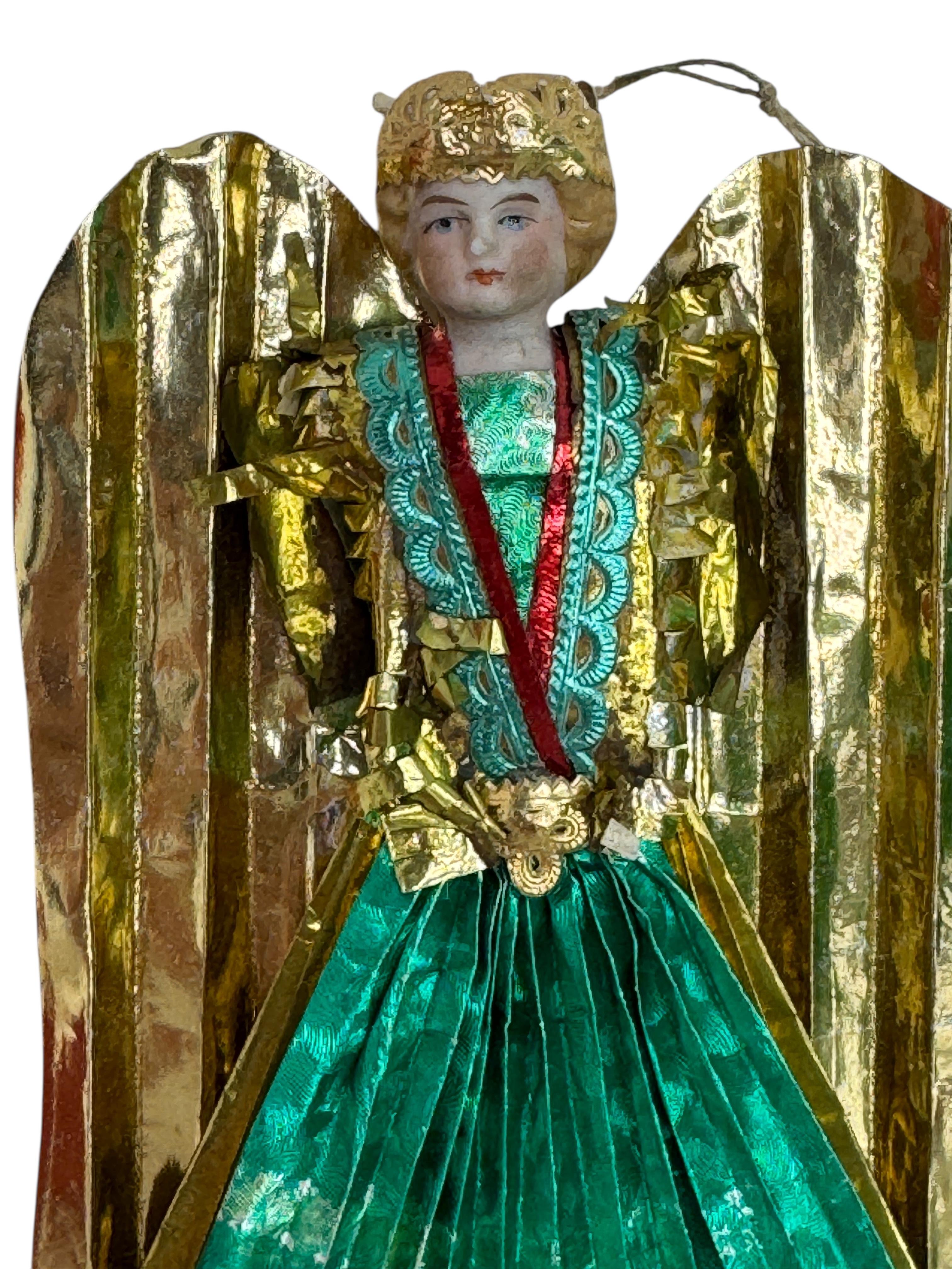 20ième siècle Petit arbre de Noël ancien Nuremberg en feuille d'or avec ange doré, années 1900