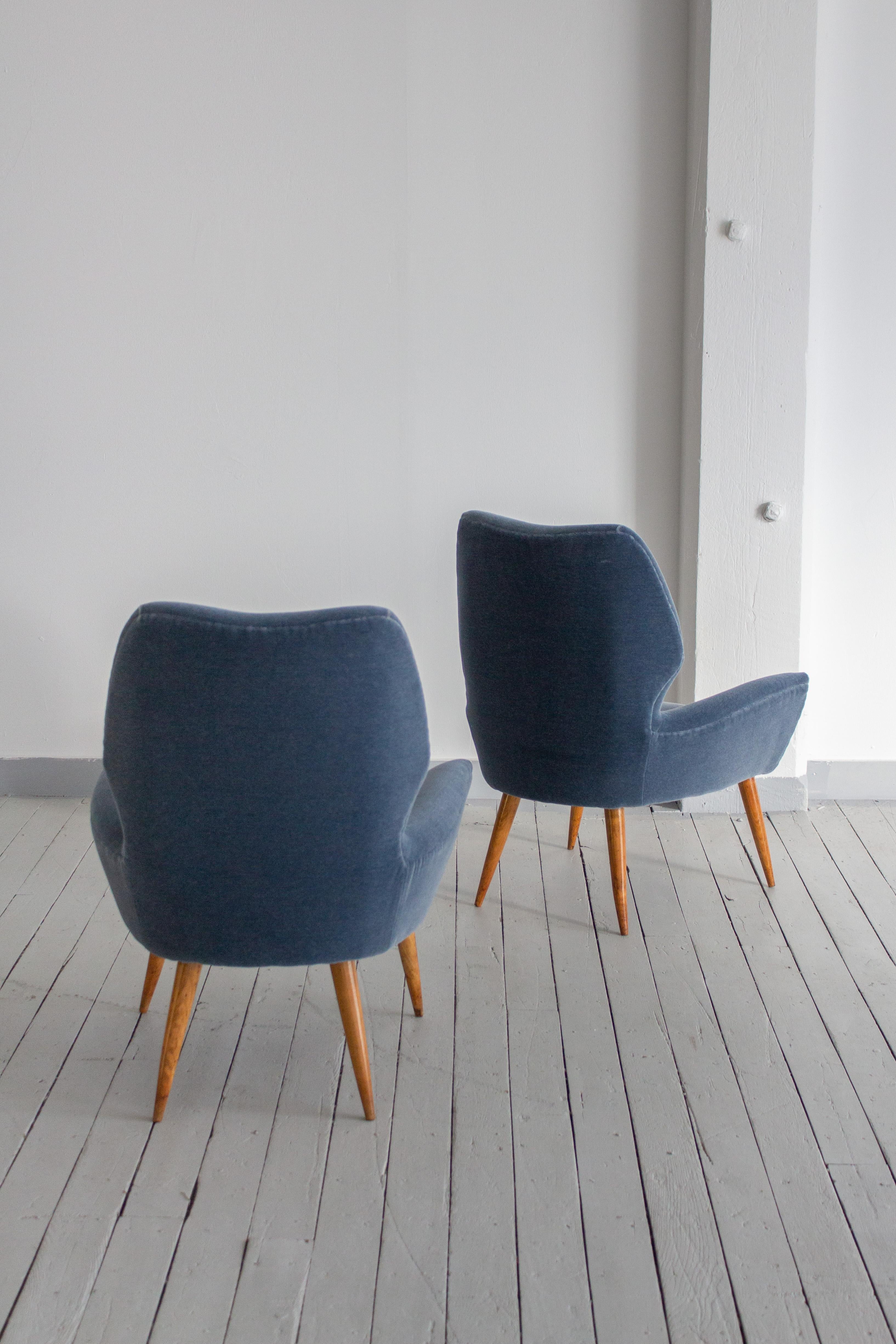 Petite Armchairs in Blue Mohair in the Style of Melchiorre Bega - a Pair For Sale 3