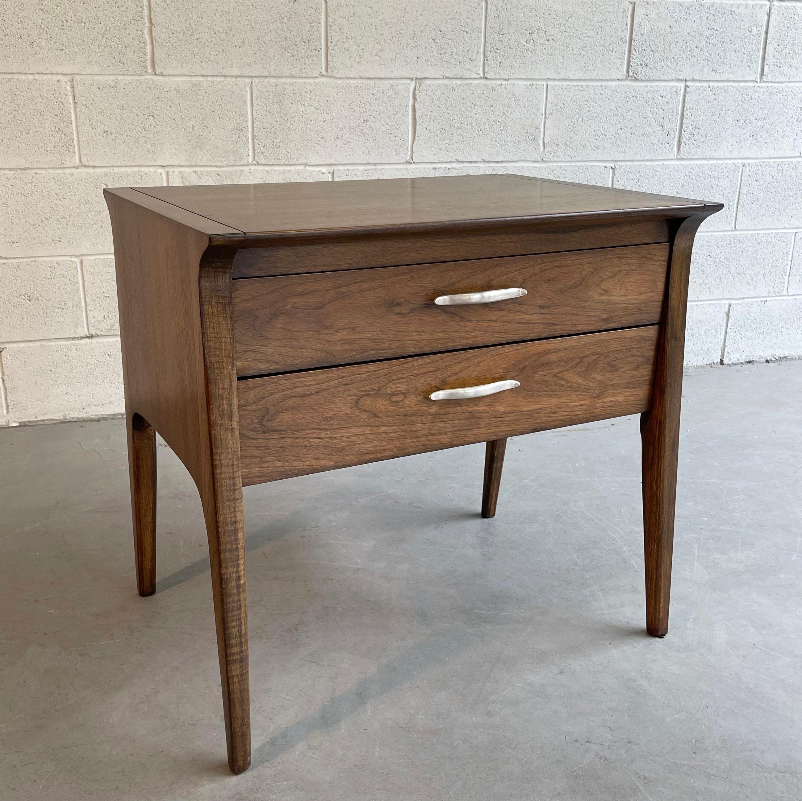 Petite, ash, sideboard or cabinet by John Van Koert for Drexel with fantastic lines features 2 drawers at 2.5 and 3.5 inches height with curved, anodized aluminum handles. Height to the drawers is 15.5 inches.