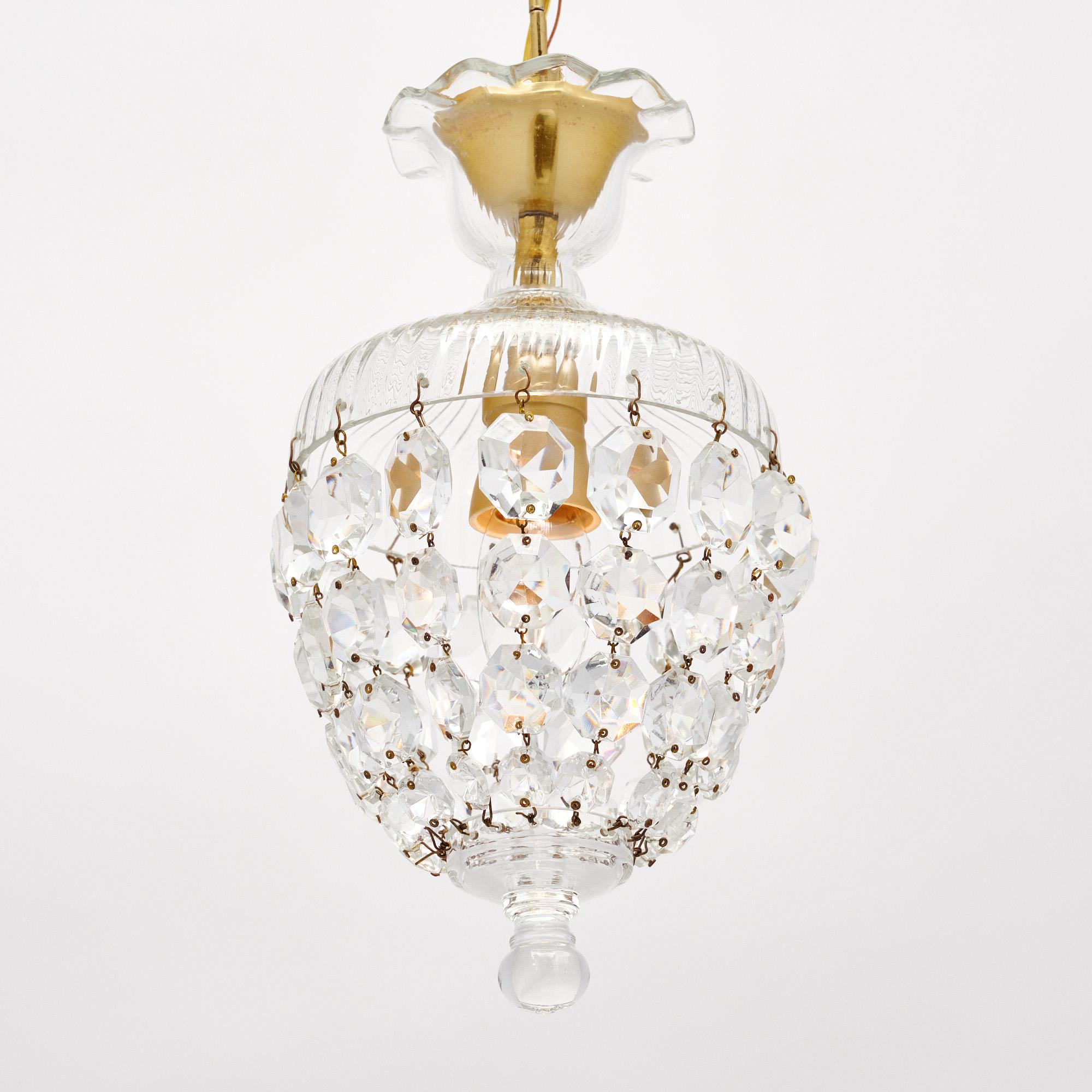 Art Déco Lampadario a campana Petite Baccarat in vendita