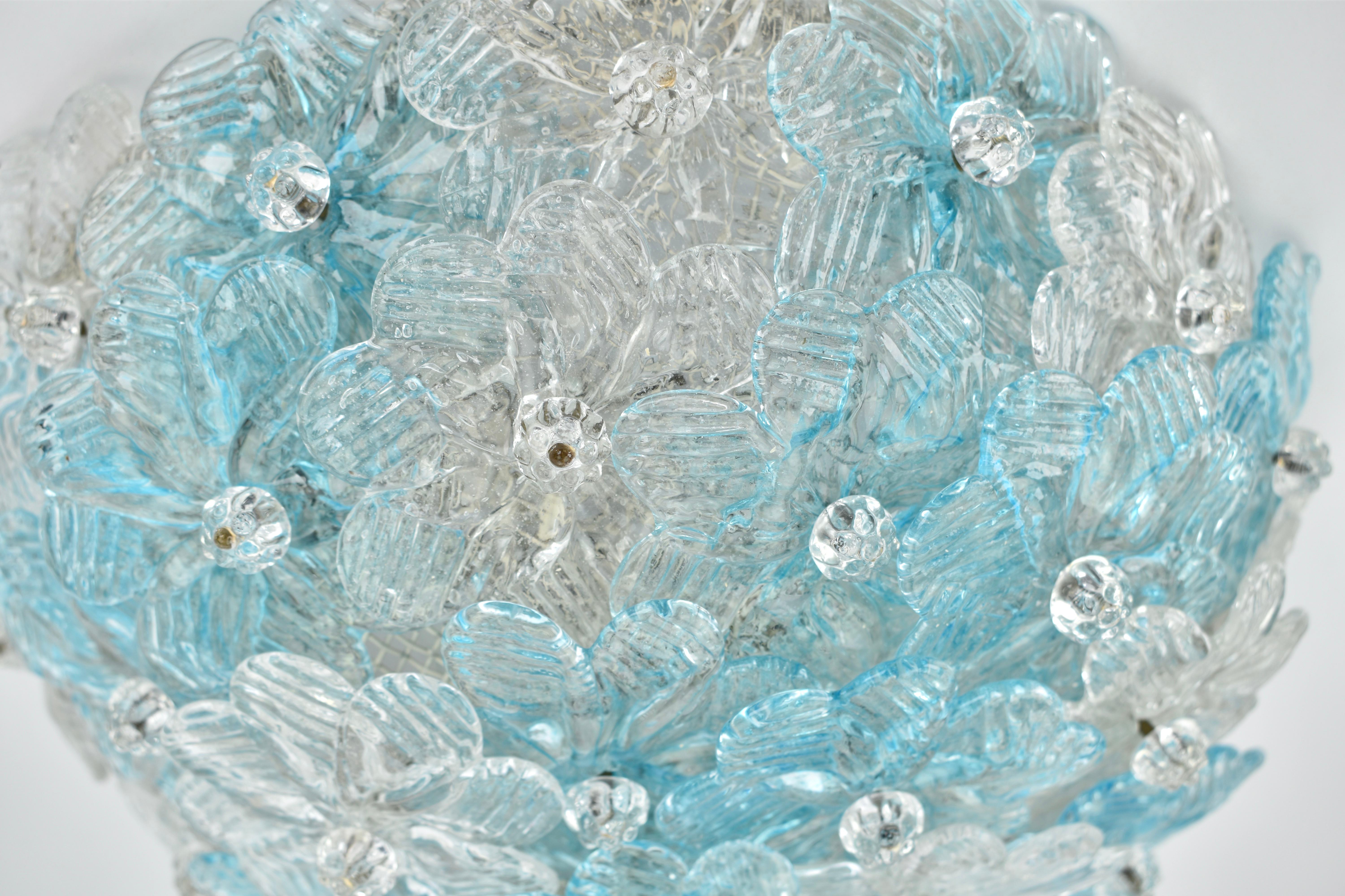 Petite Barovier Toso Cesta de flores de cristal de Murano azul y claro, años 50 en Bueno estado para la venta en AMSTERDAM, NL