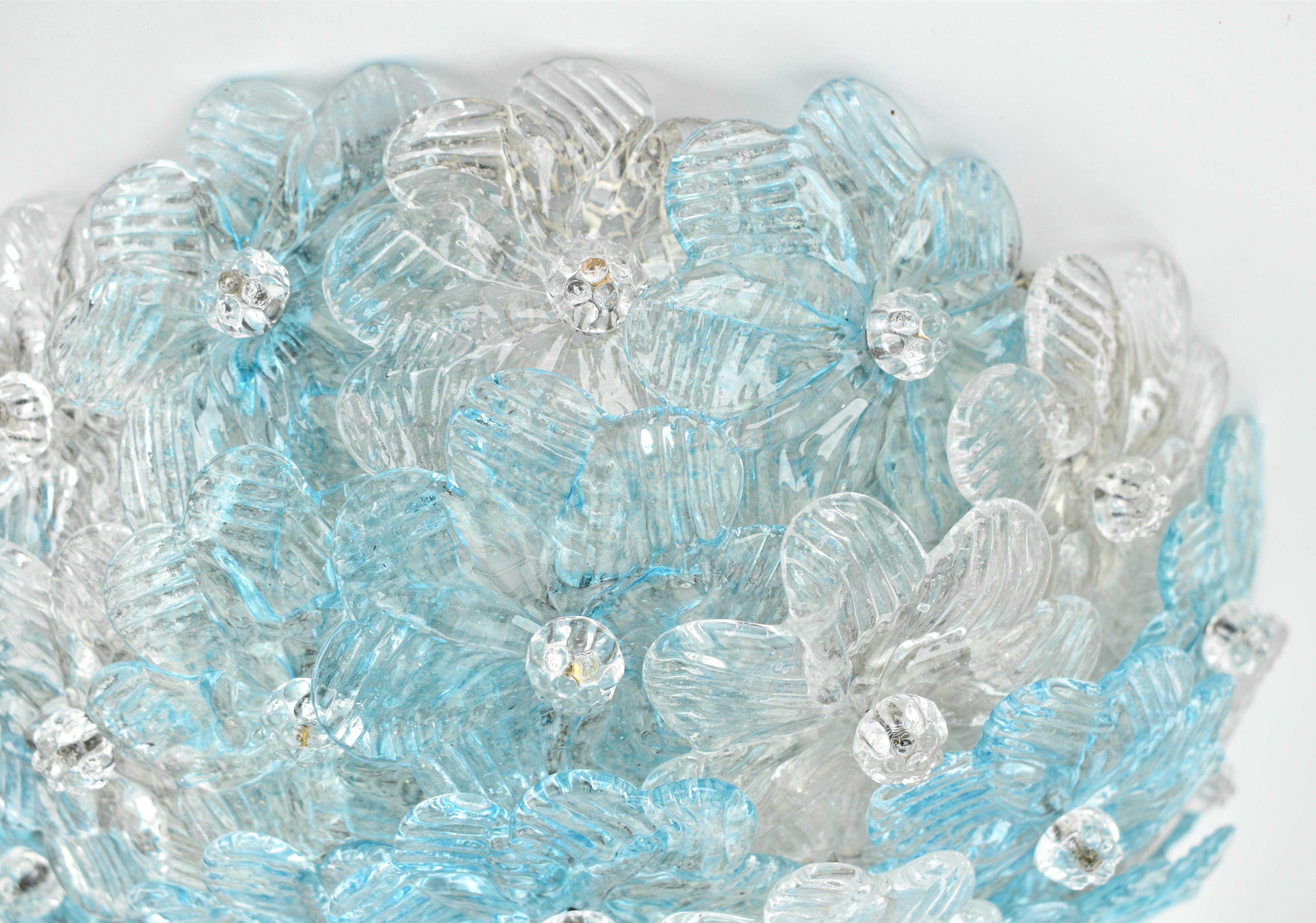 Petite Barovier Toso Cesta de flores de cristal de Murano azul y claro, años 50 mediados del siglo XX en venta