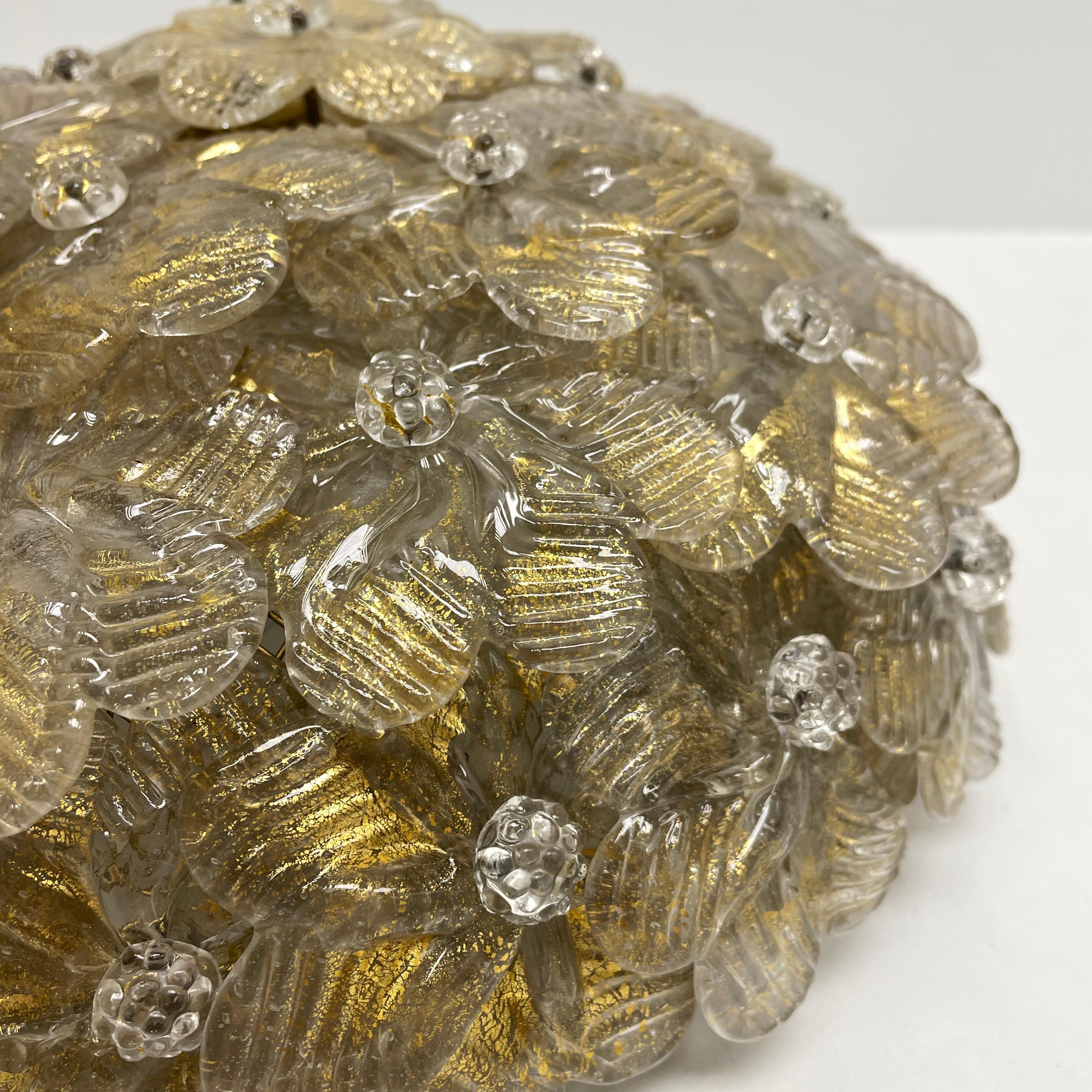 Petite Barovier Toso Flush Mount Murano Glass Gold and Ice Flowers Basket, 1950s 2