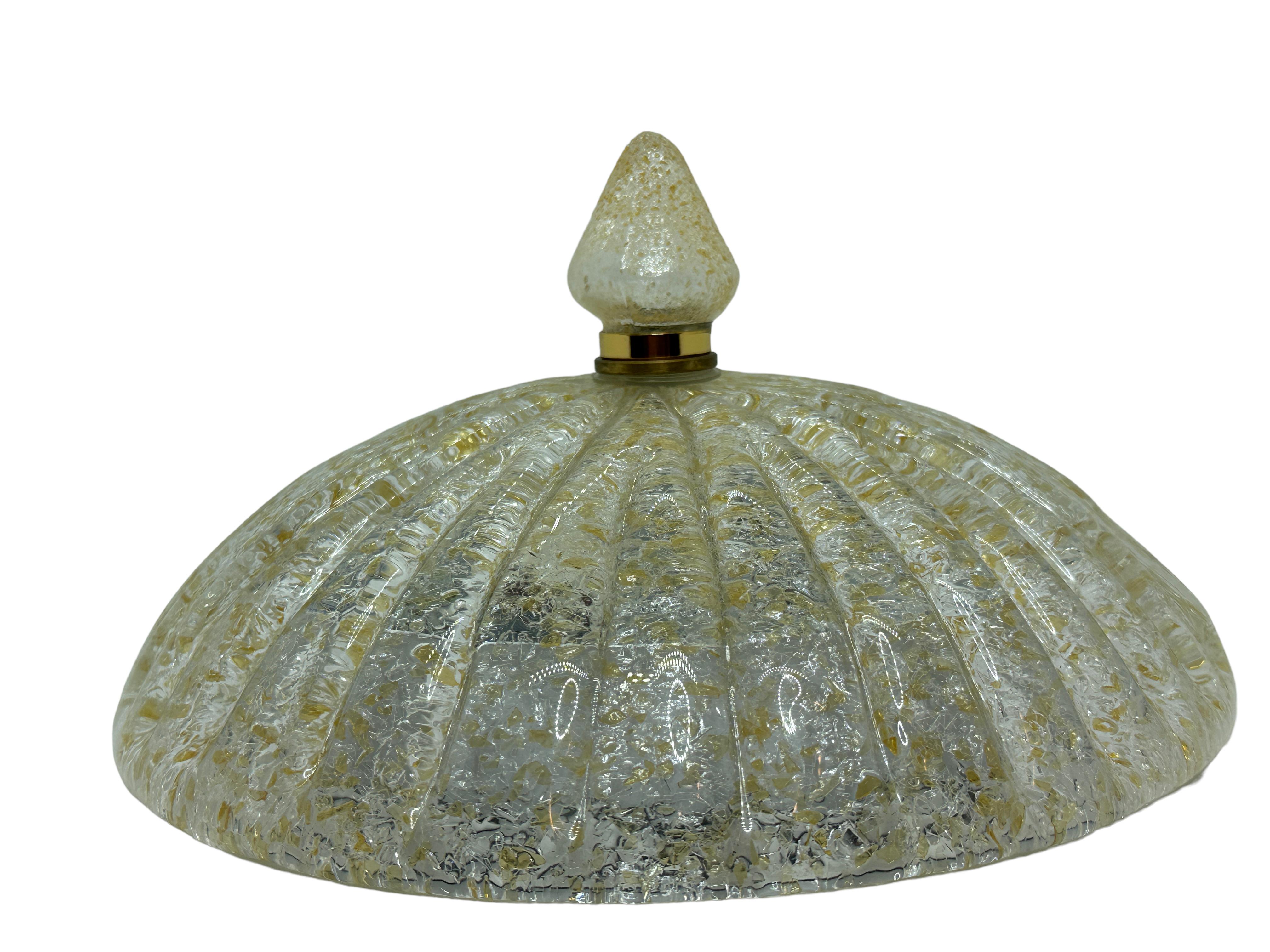Petite Barovier Toso Style Mid-Century Murano Glass Flush Mount 1960 Italy In Good Condition For Sale In Nuernberg, DE