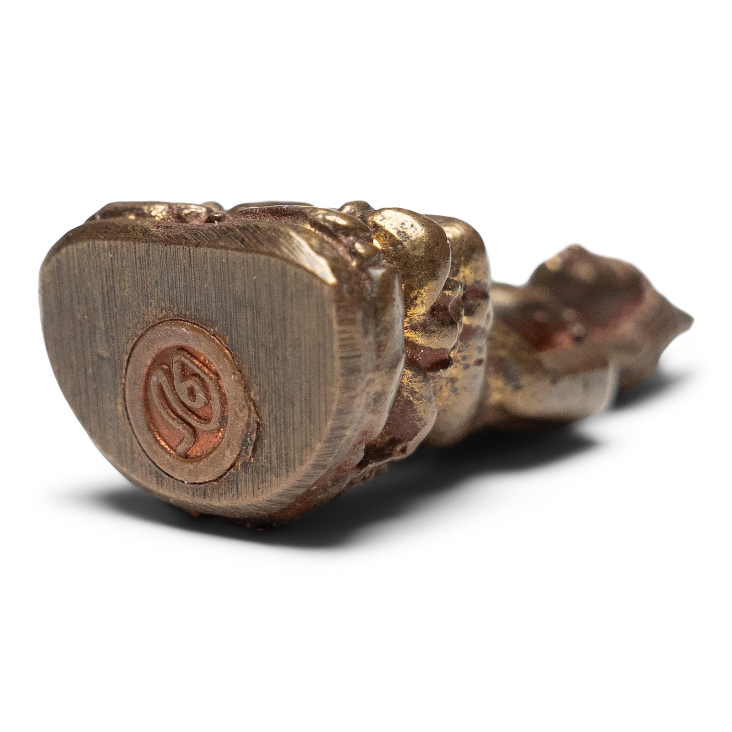 Kleines Messingamulett des Medizinbuddhas (Gegossen) im Angebot