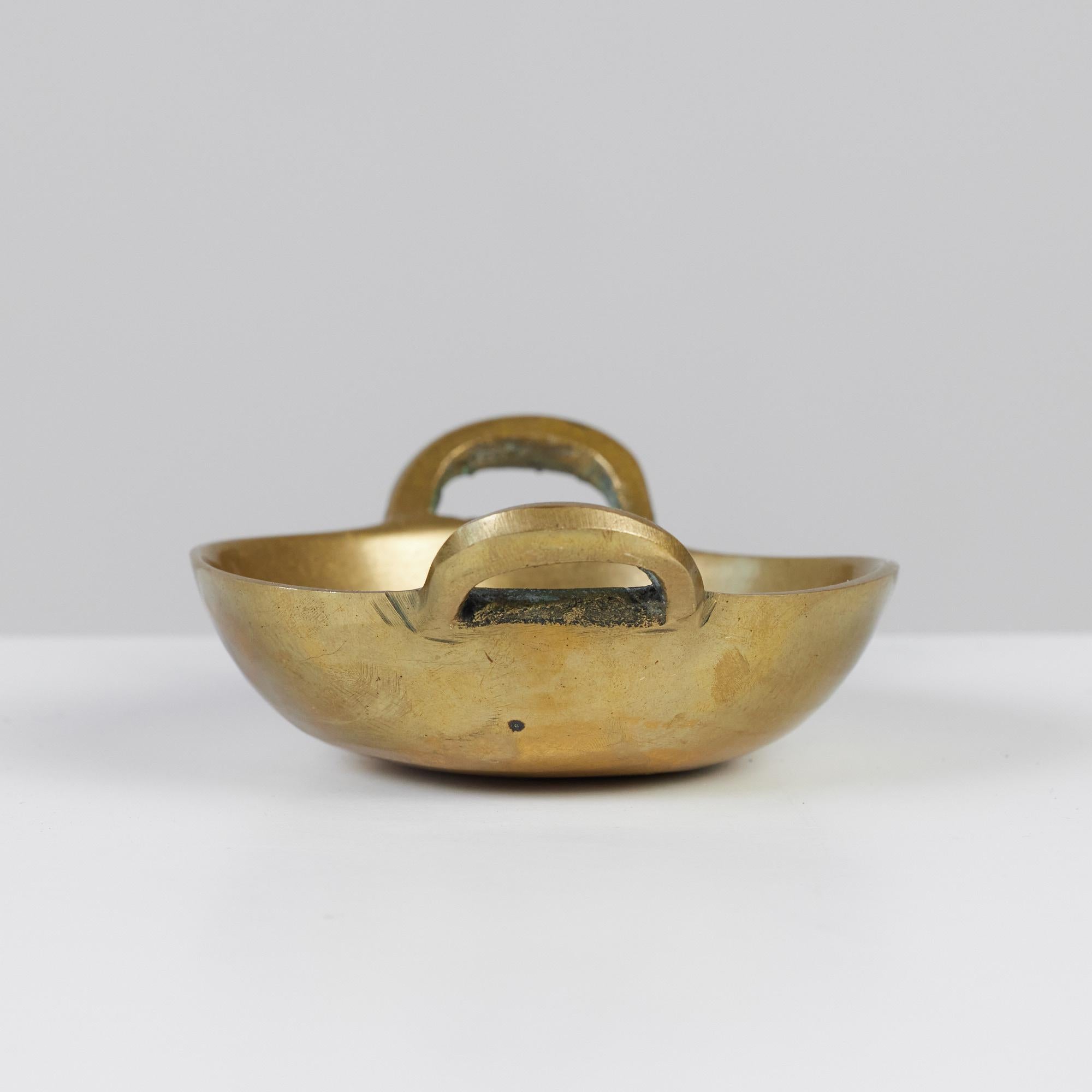 Petite Brass Dish with Handles In Excellent Condition In Los Angeles, CA