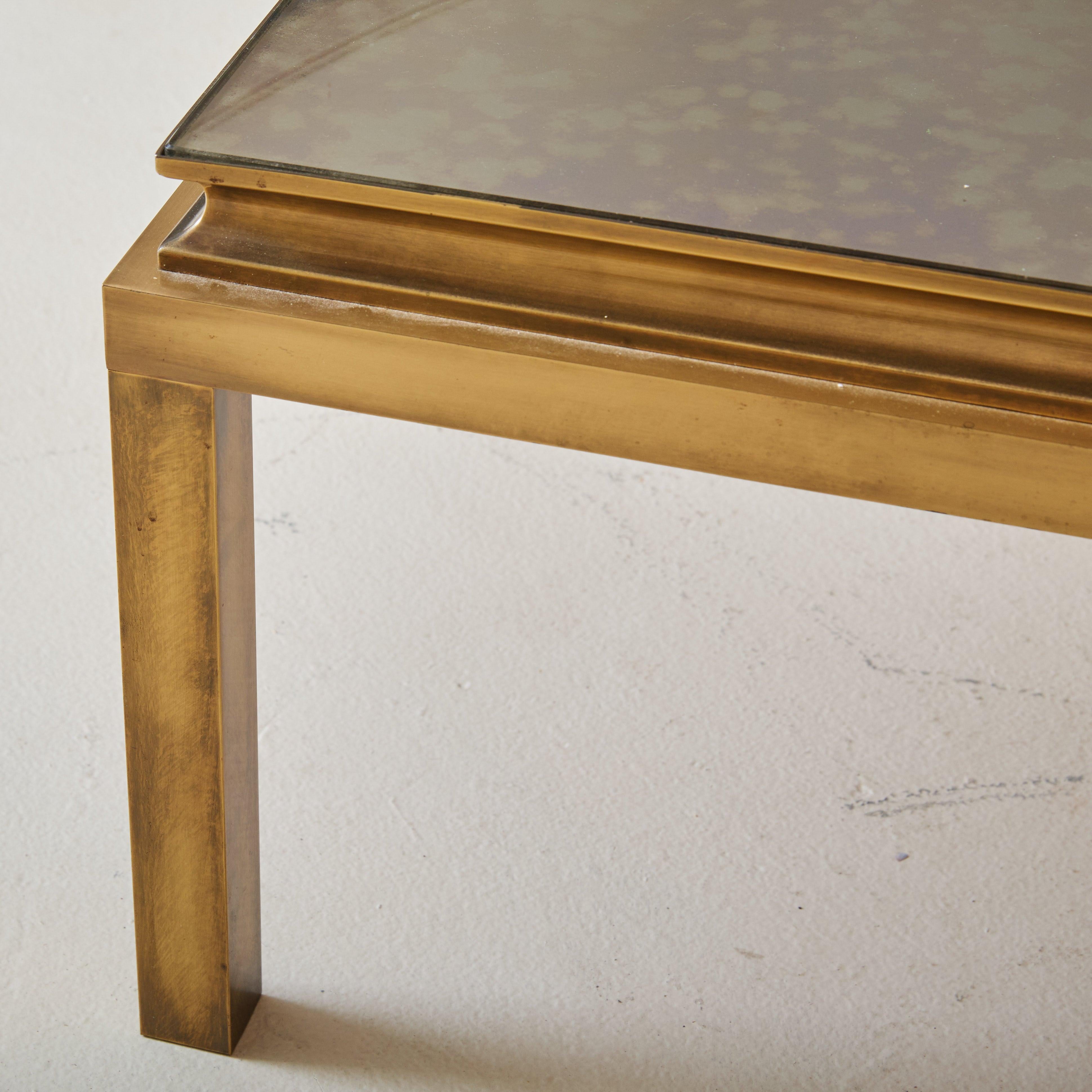 Milieu du XXe siècle Petite Brass Side Table with Églomisé Mirror Top Attributed to Guy Lefevre en vente