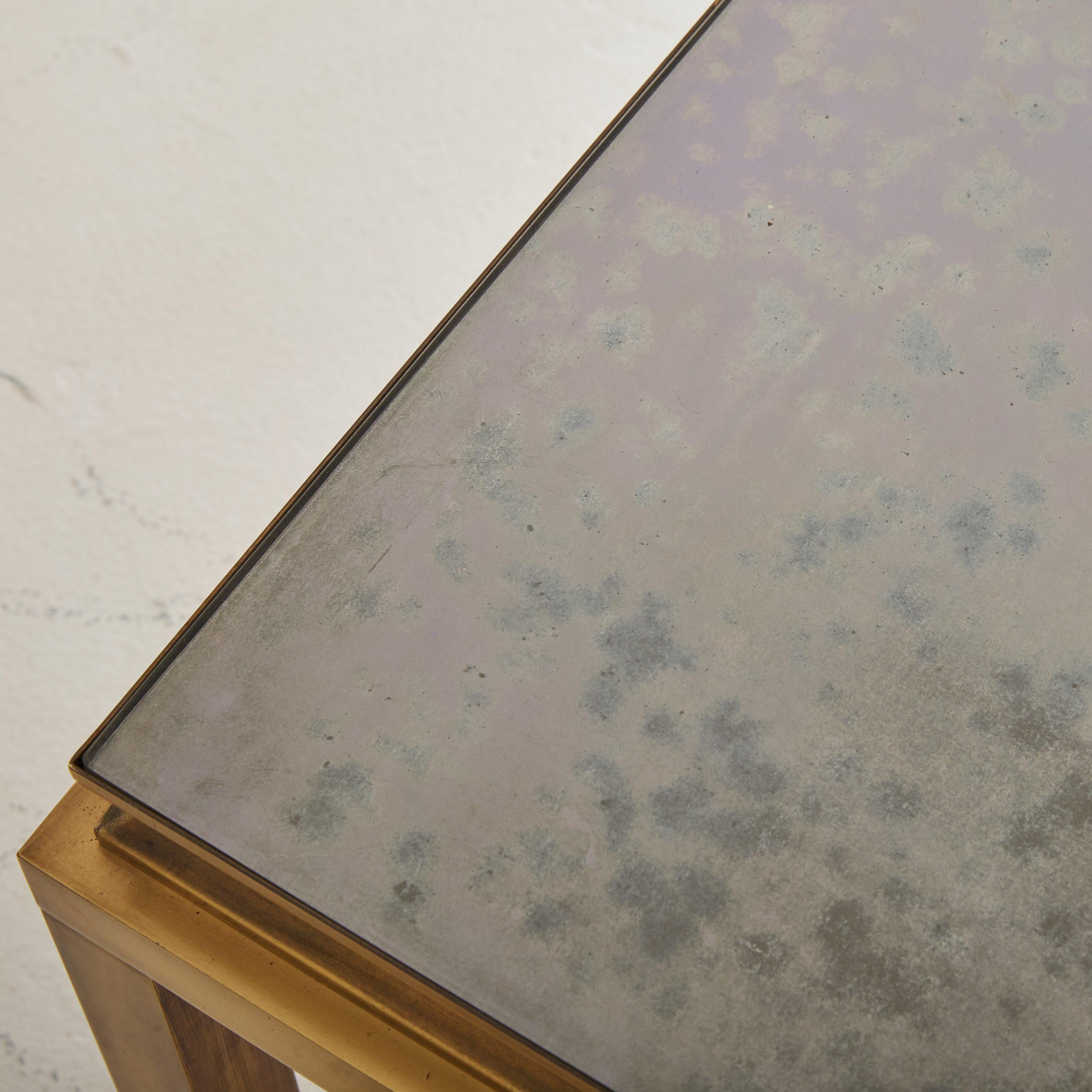 Petite Brass Side Table with Églomisé Mirror Top Attributed to Guy Lefevre en vente 2