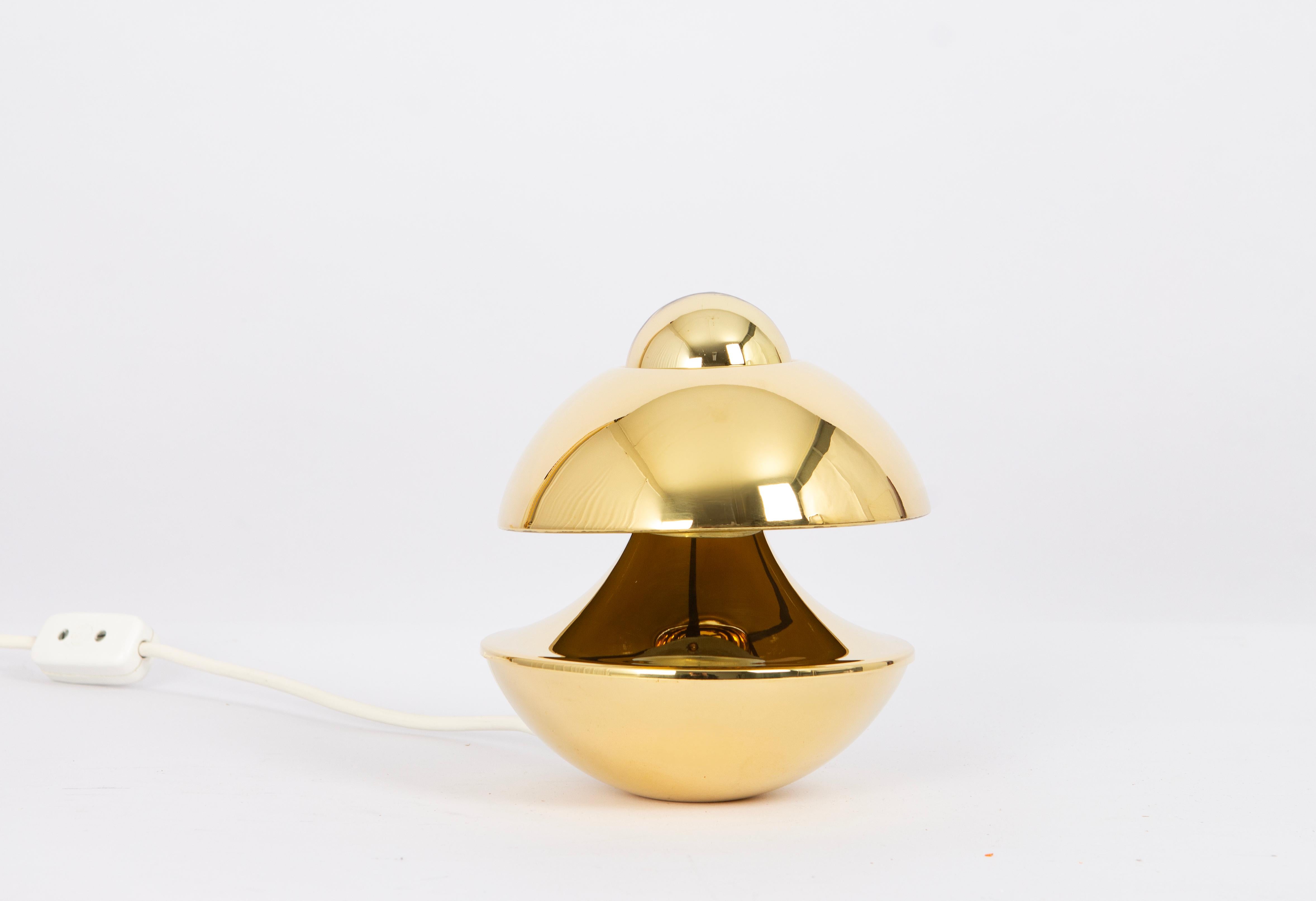 Mid-Century Modern Petite Brass Table lamp designed by Klaus Hempel by Kaiser, Germany, 1970s For Sale